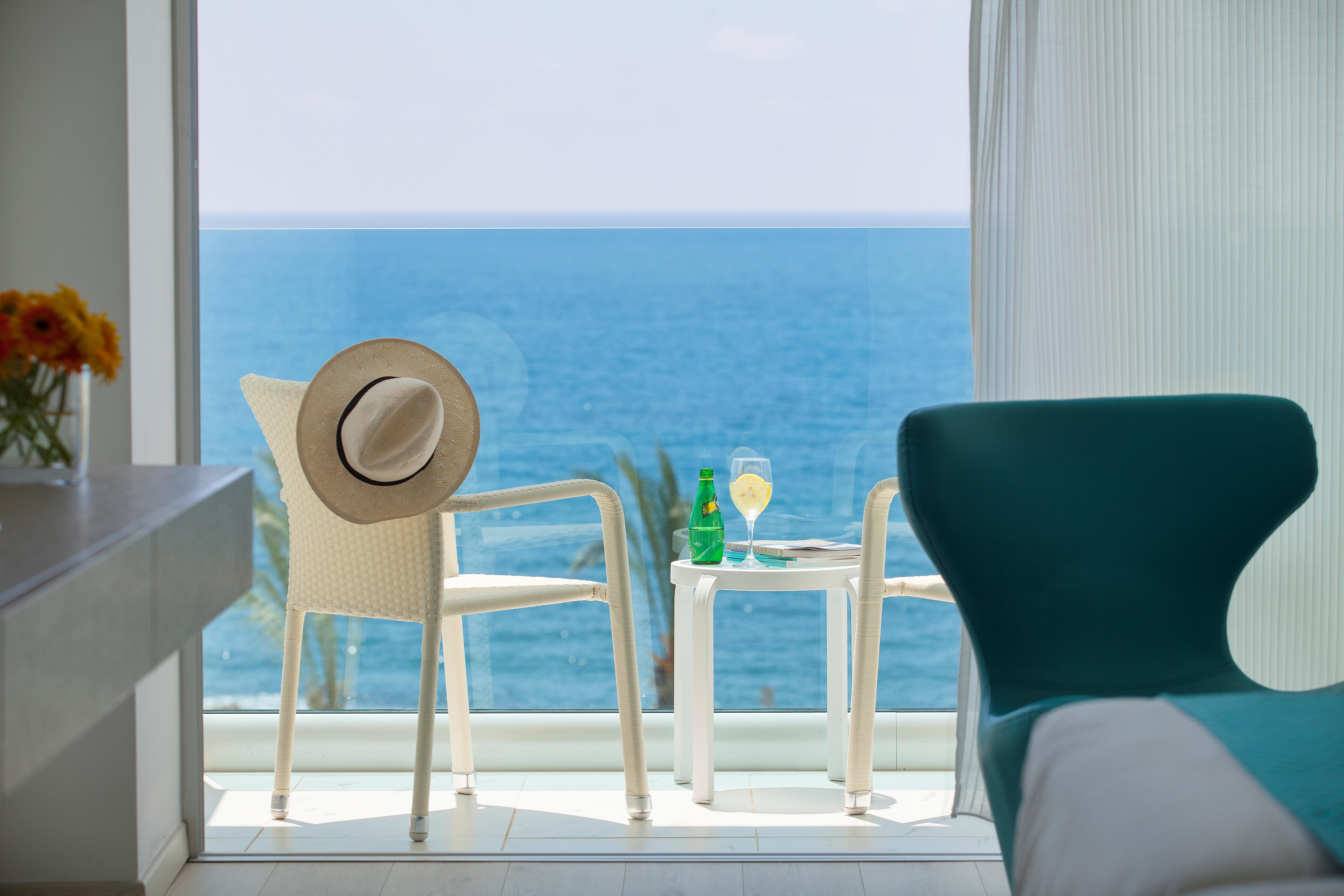 Tsokkos King Evelthon Beach Hotel & Resort