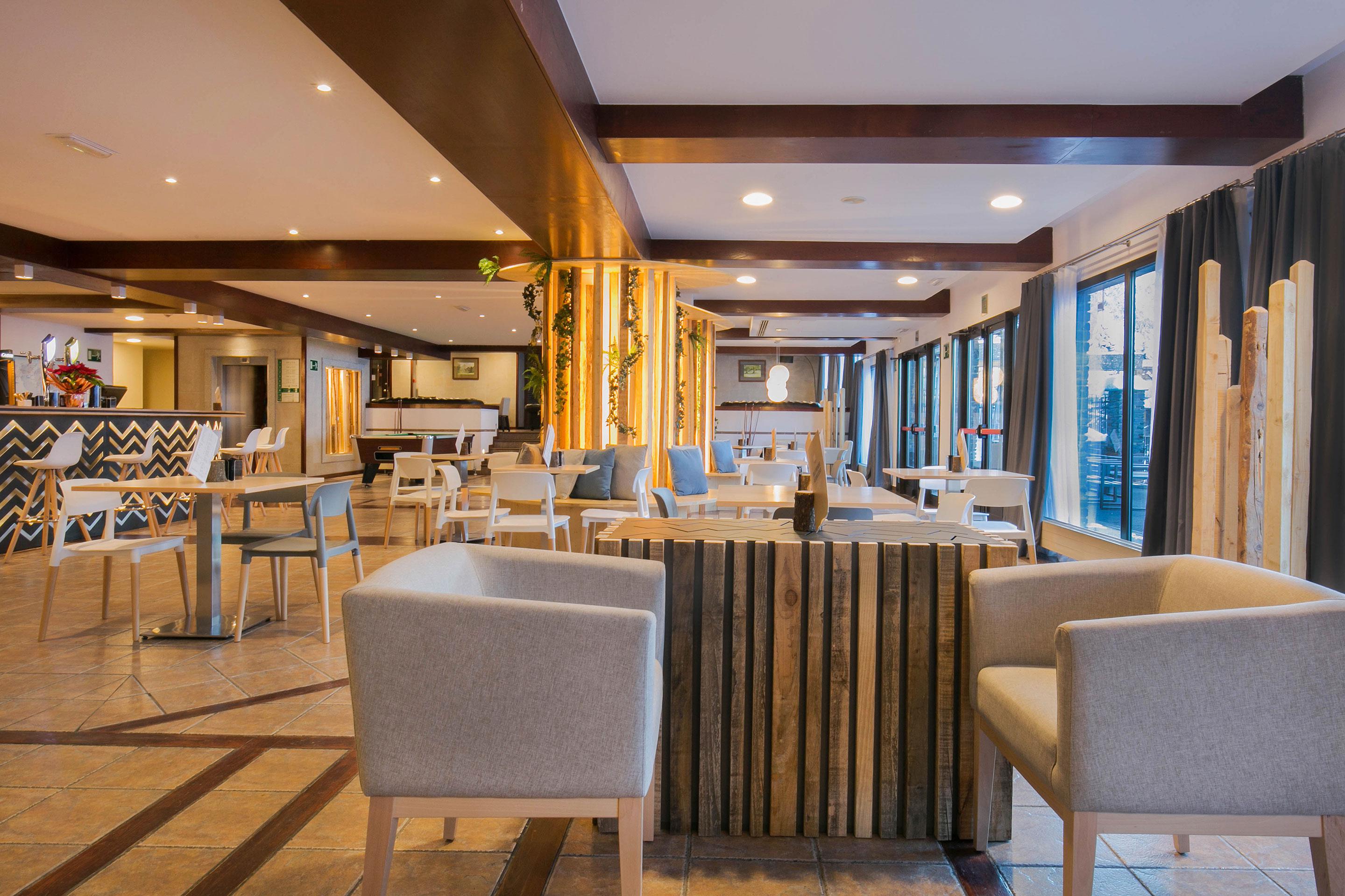 Hotel Piolets Centre