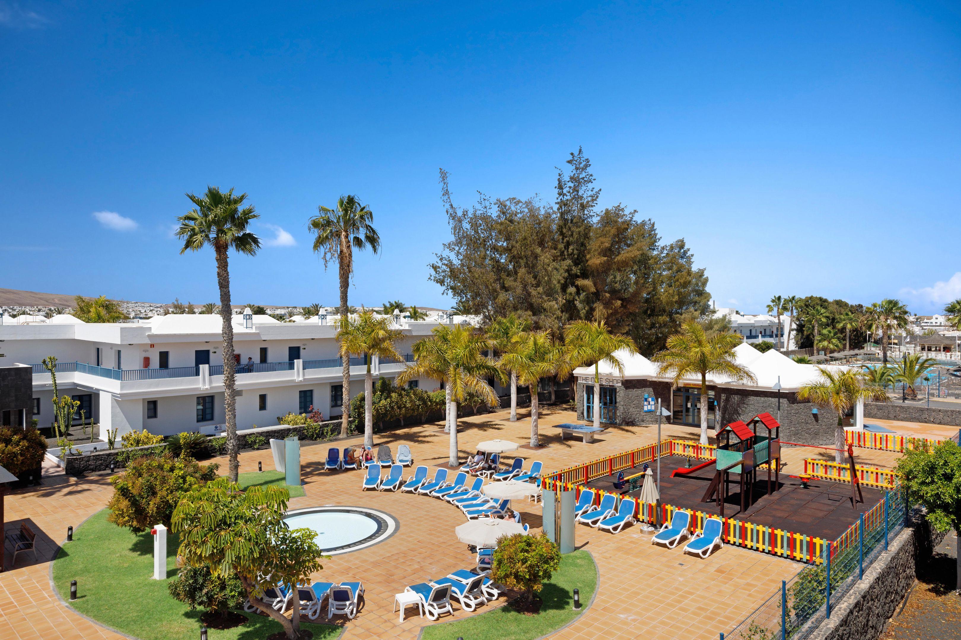 Aparthotel THB Tropical Island Resort - logies & ontbijt