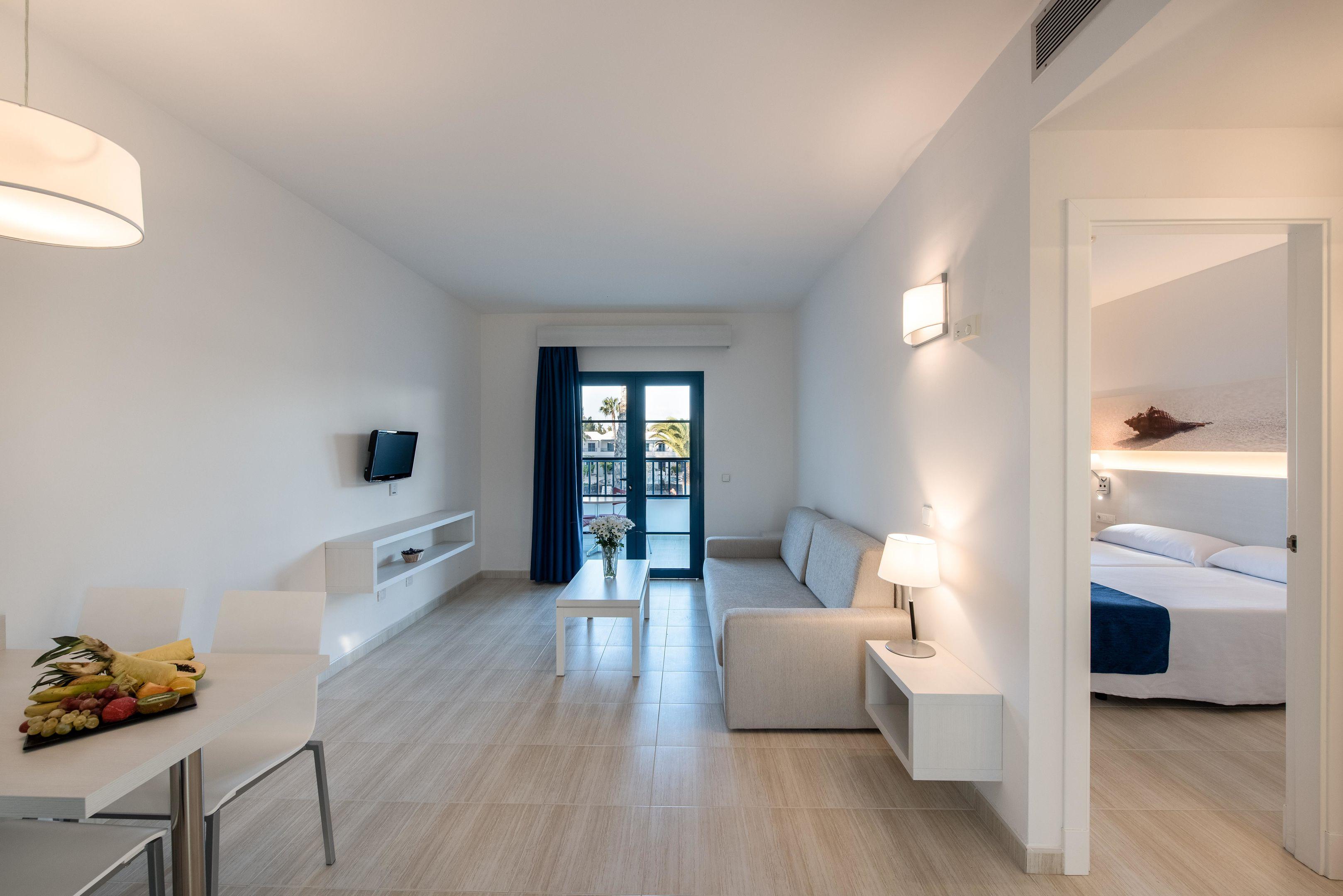 Aparthotel THB Tropical Island Resort - logies & ontbijt