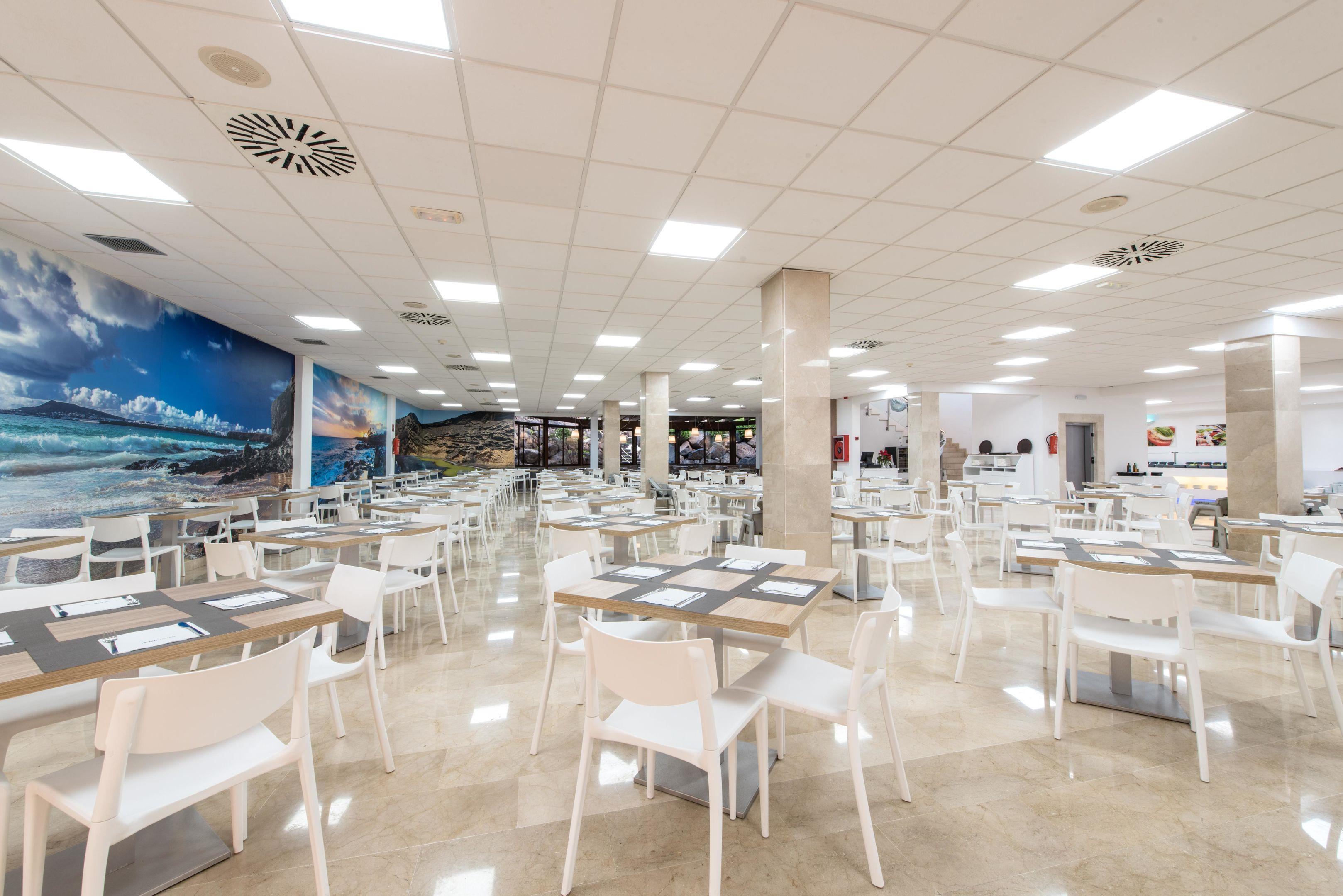 Aparthotel THB Tropical Island Resort - logies & ontbijt