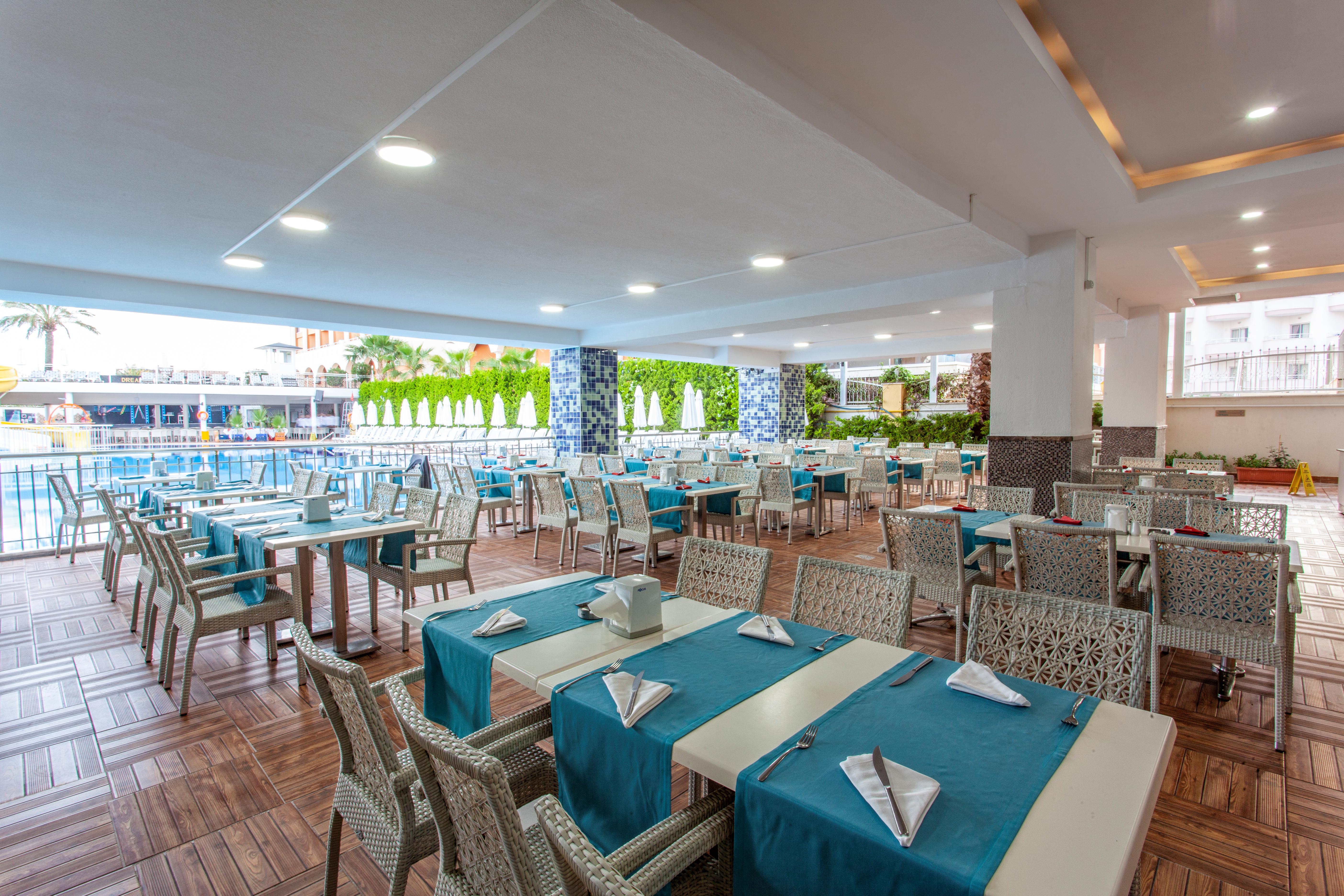 Hotel Dream World Resort & Spa