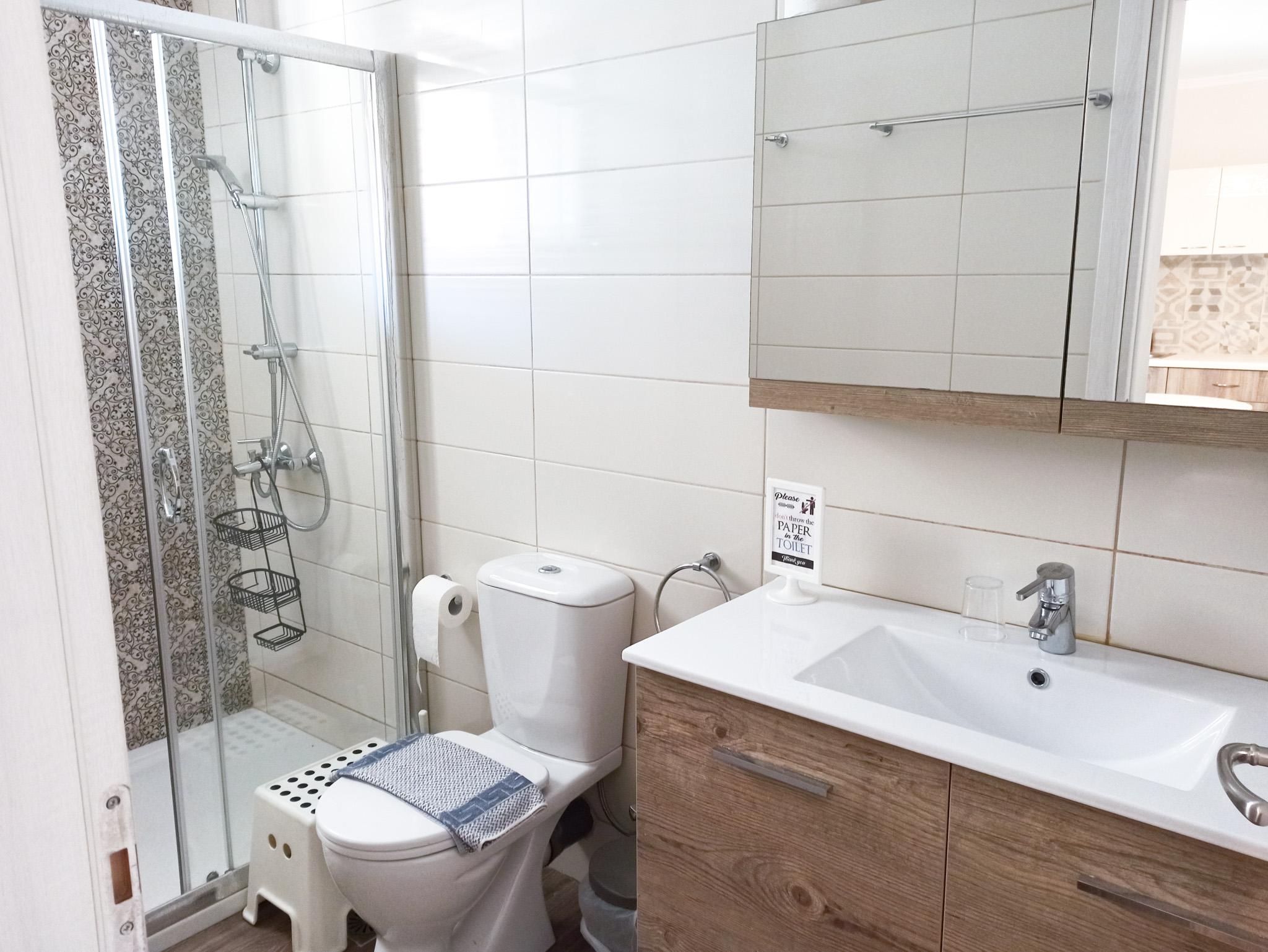 Captain's Seafront Apartments