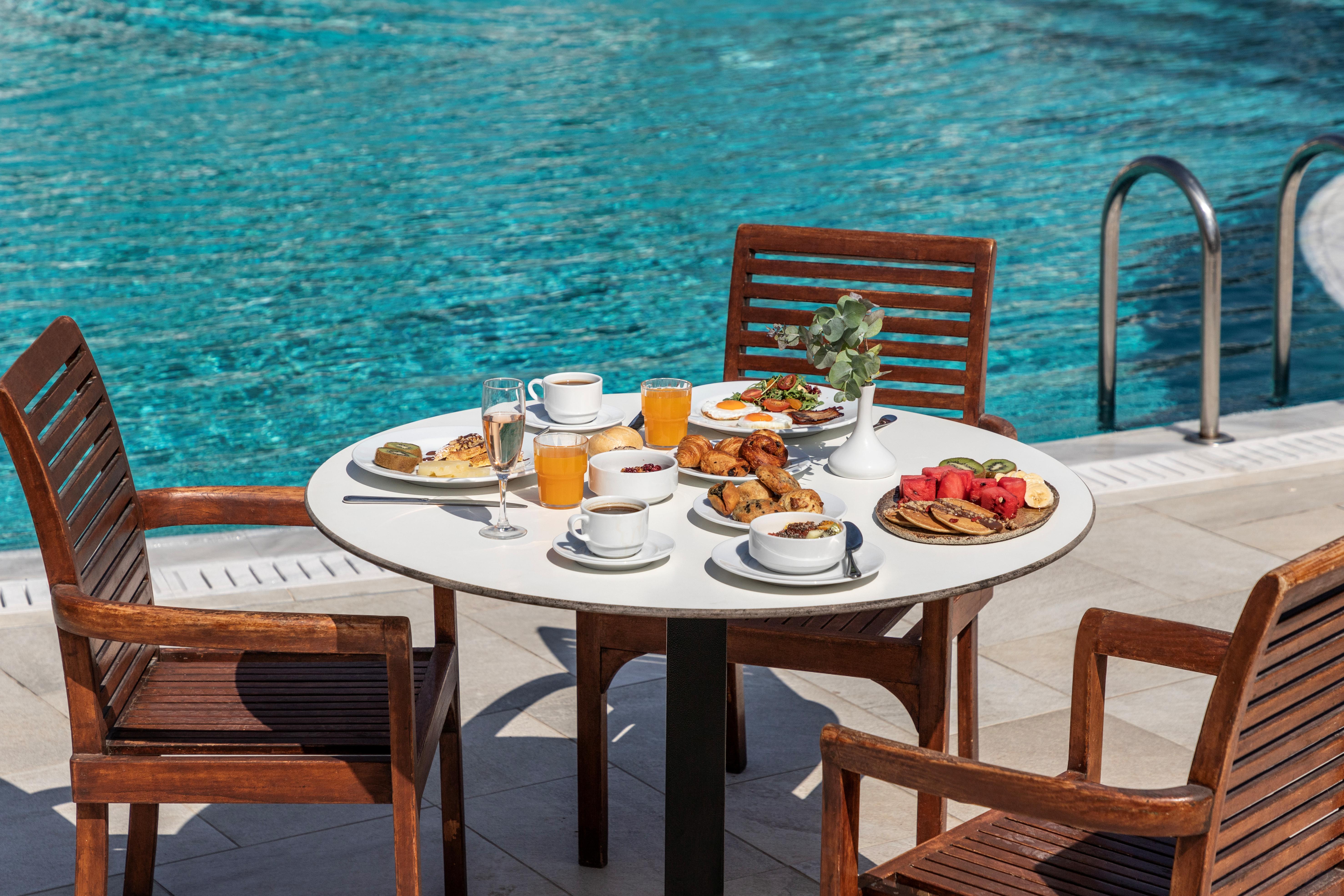 Louis St. Elias Resort