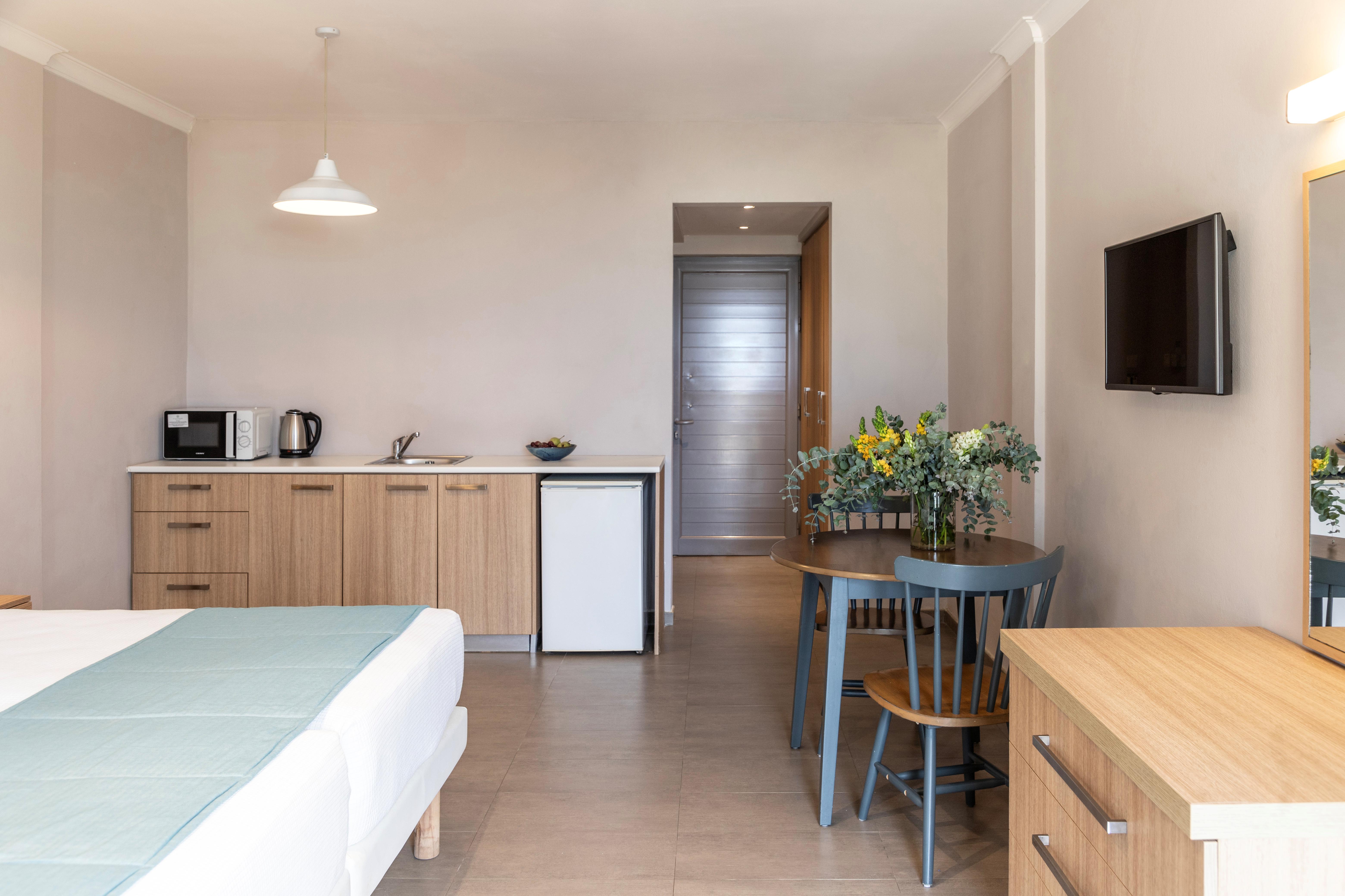 Louis St. Elias Resort