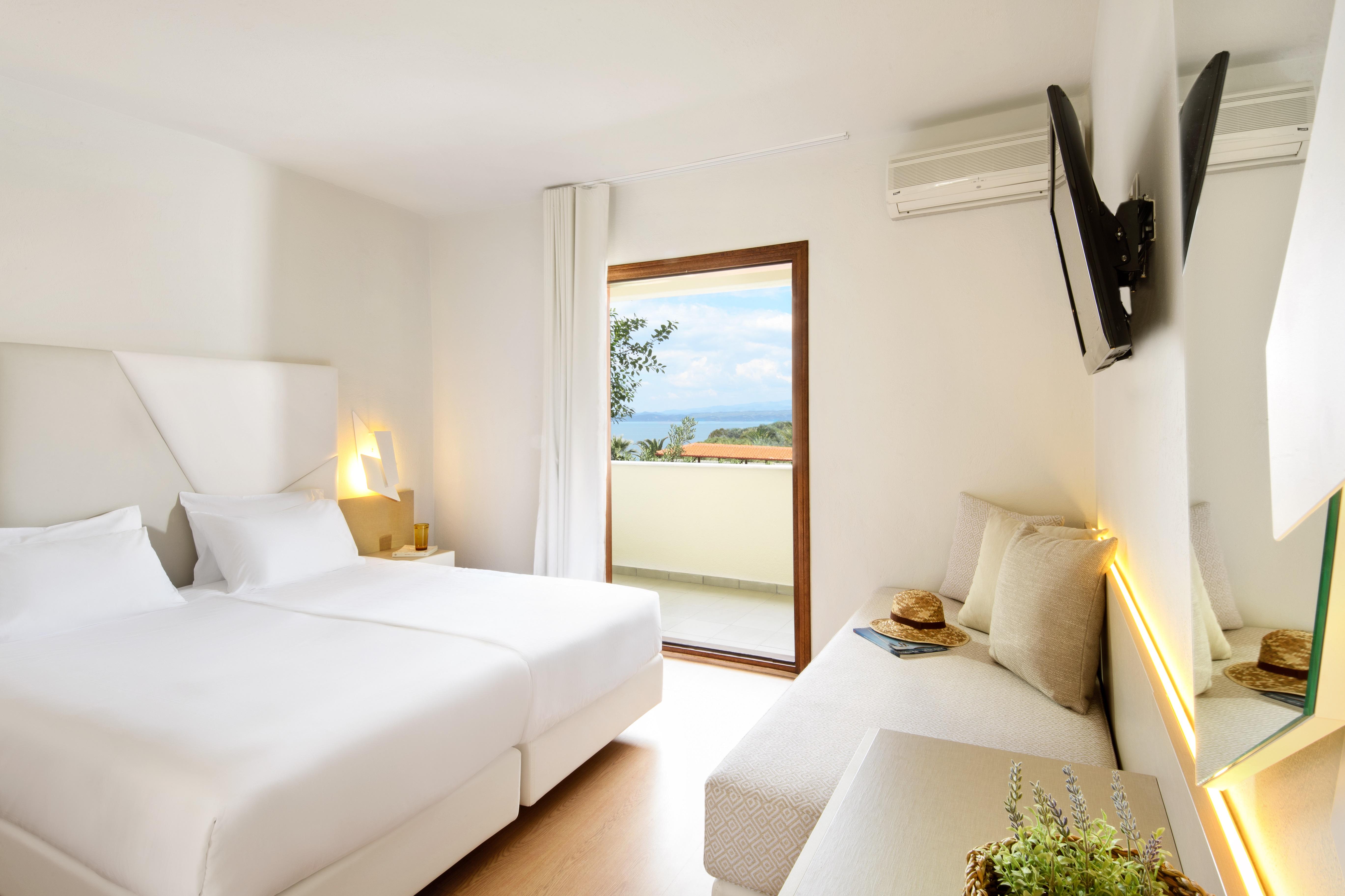 Hotel Akrathos Beach