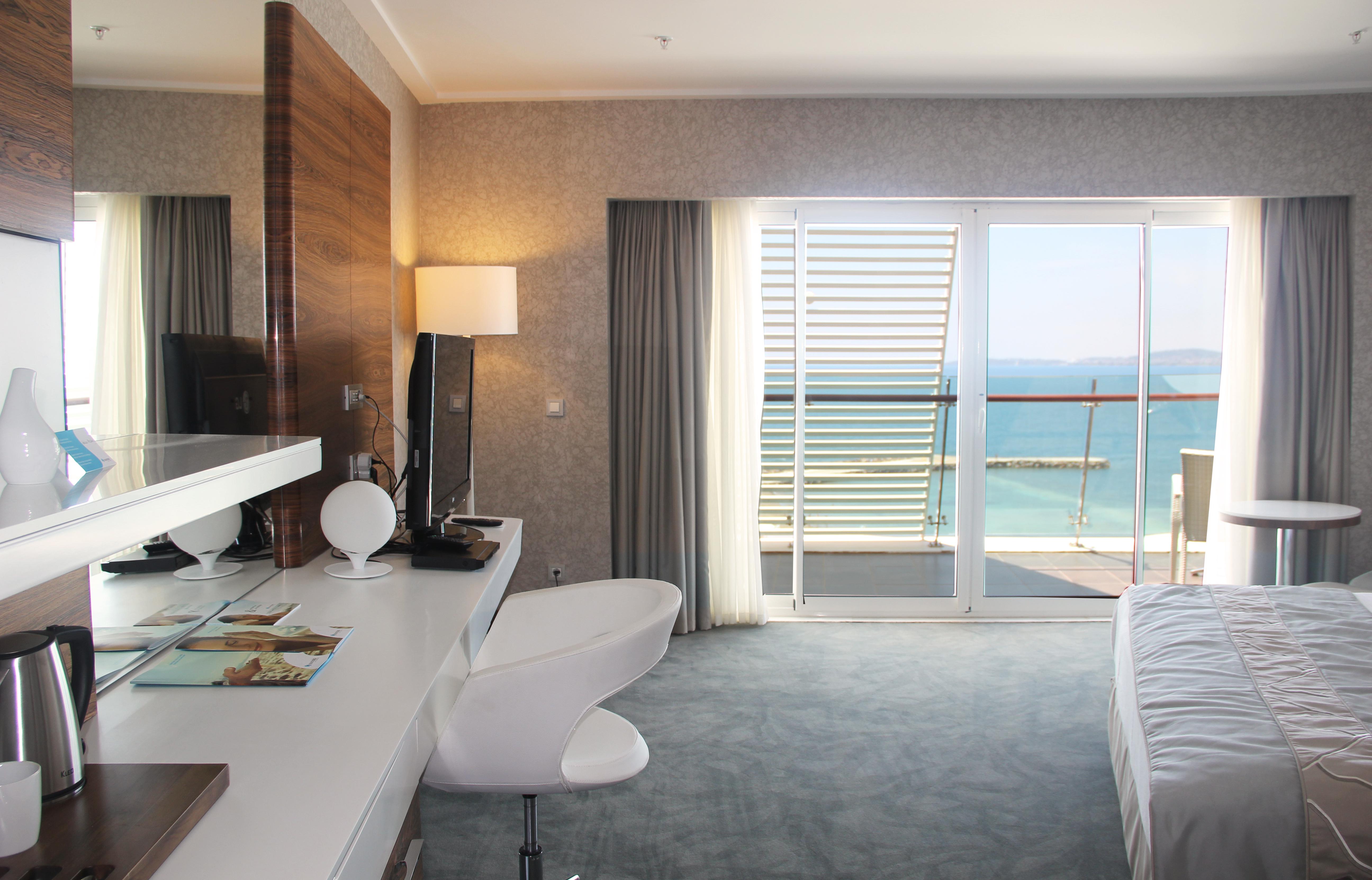 Hotel Gold Island Selected