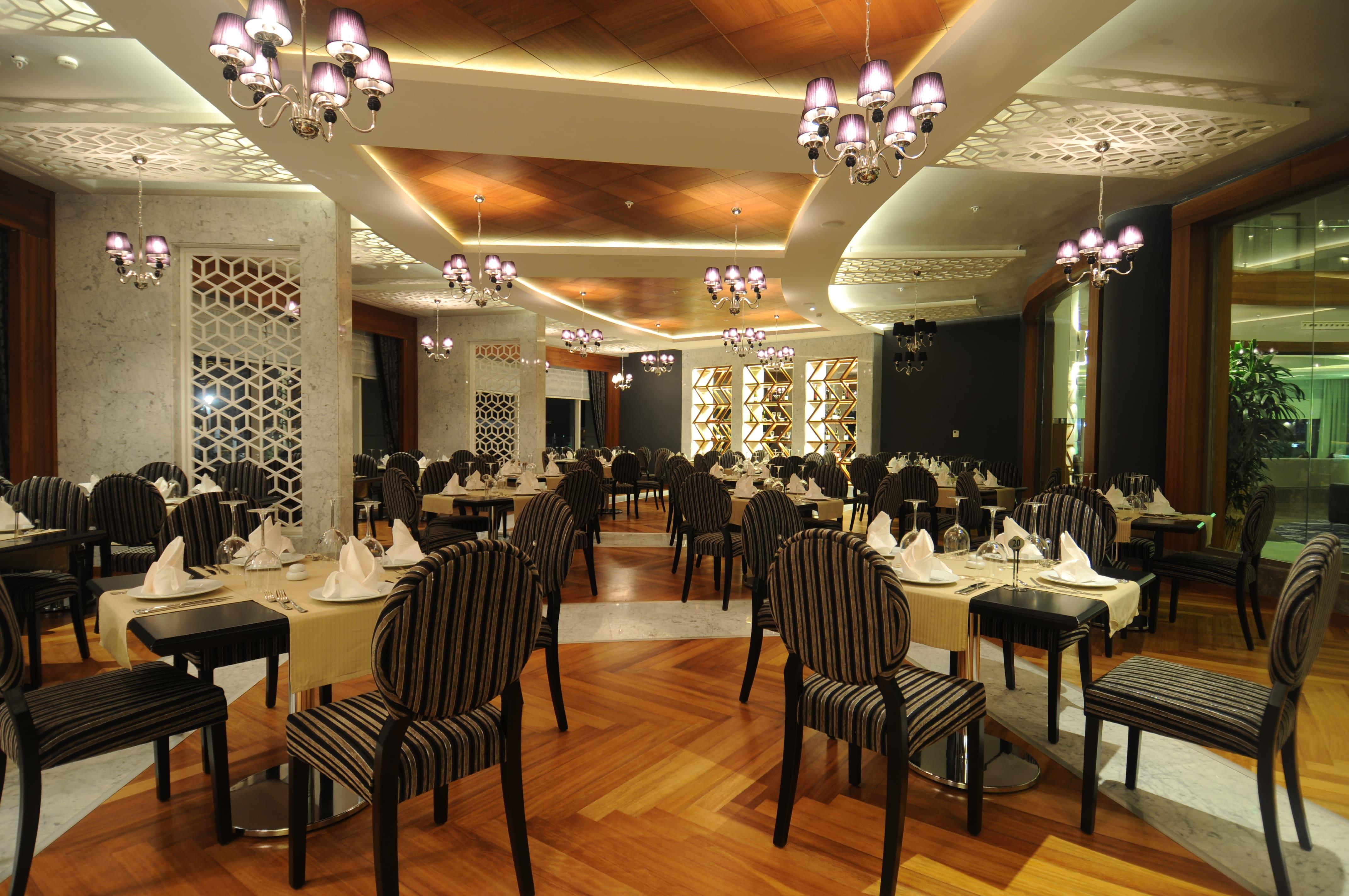 Hotel Gold Island Selected