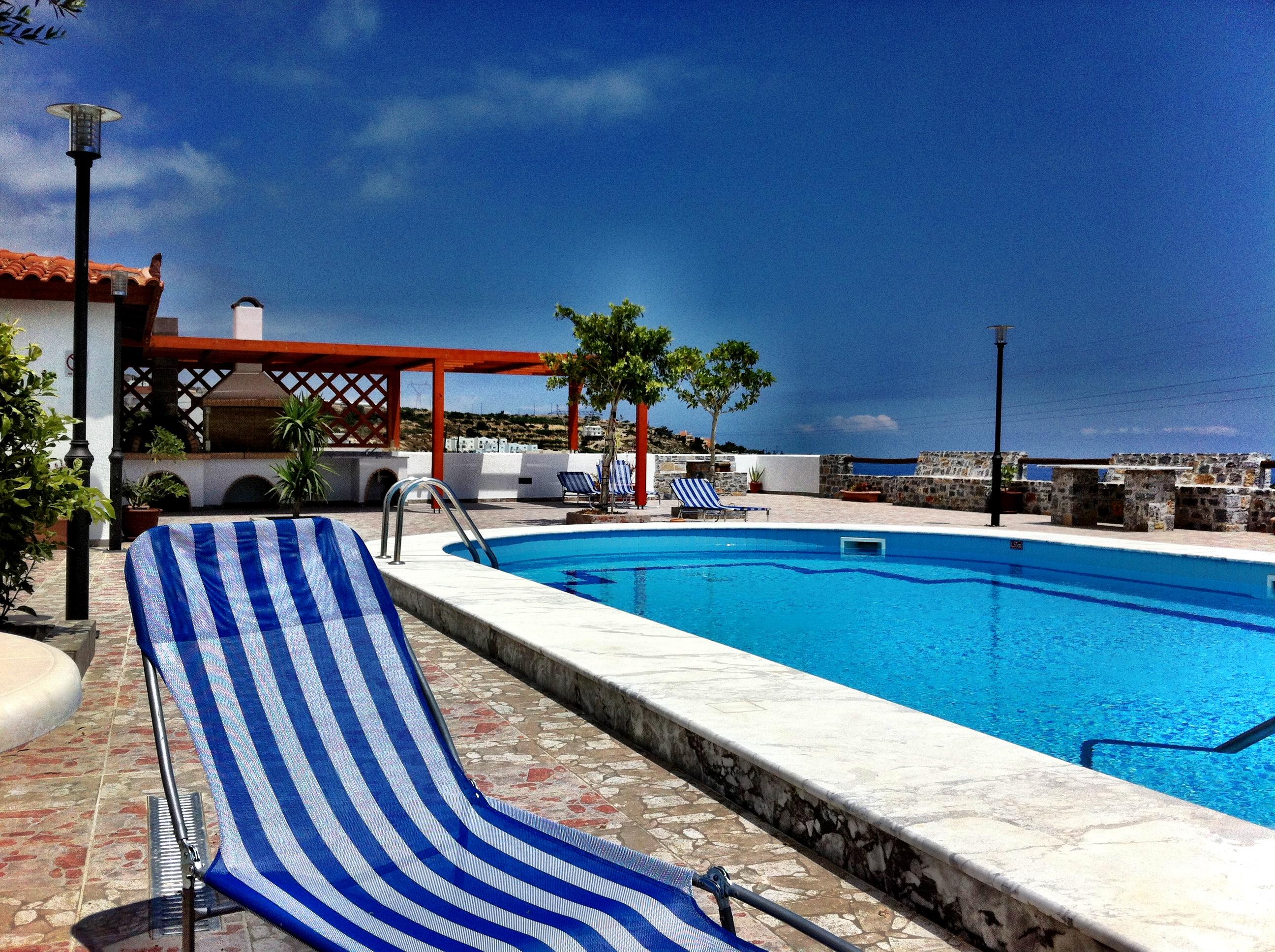 Apartments Filoxenia and Villas