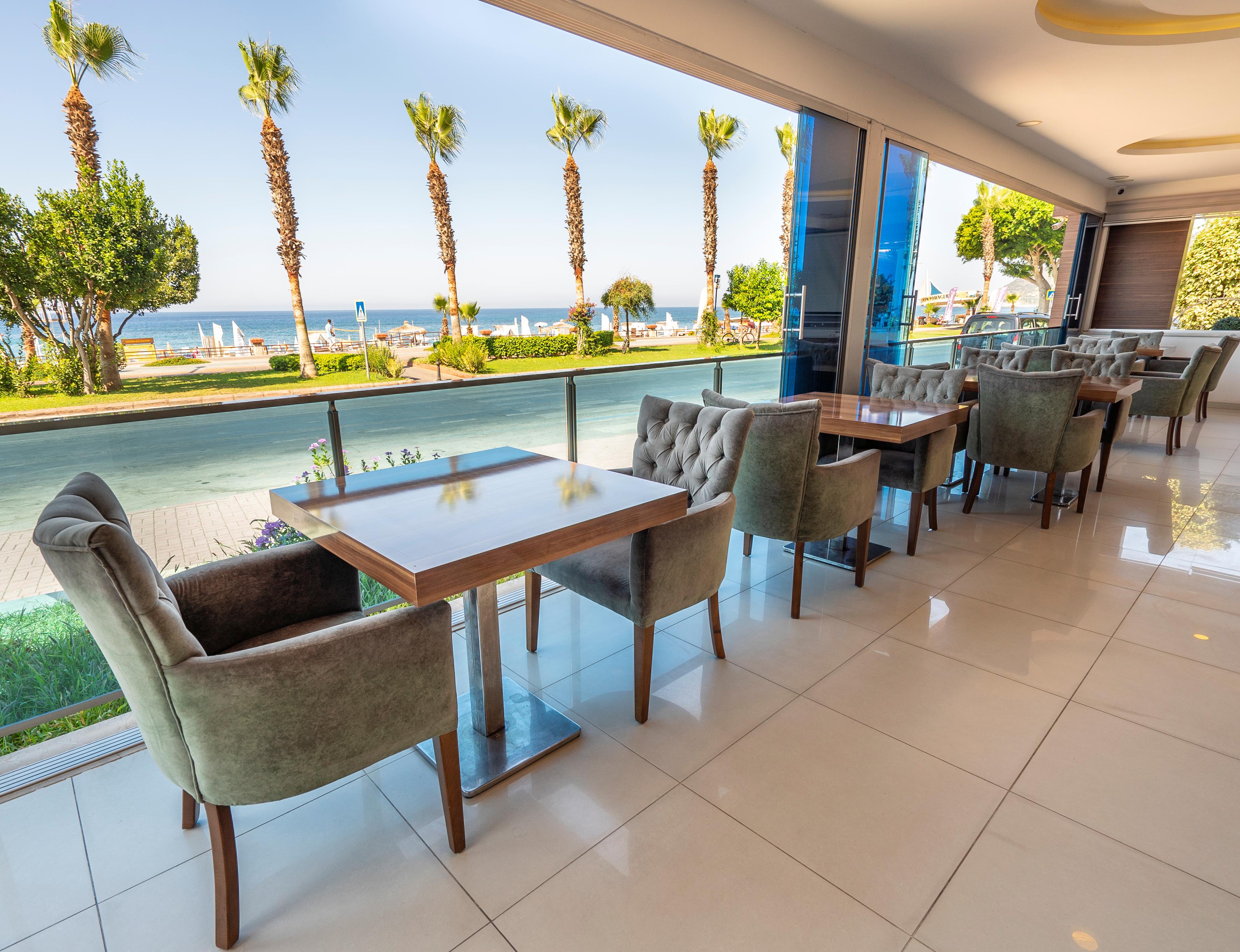 Hotel Kleopatra Life