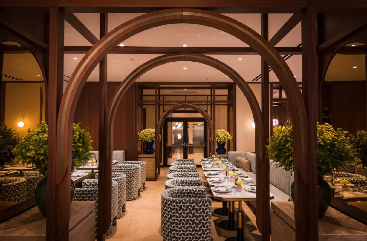 Mitsis N'U Piraeus Port