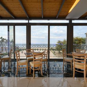 Hotel Ninos Grand Beach Resort Hotel Ninos Grand Beach Resort