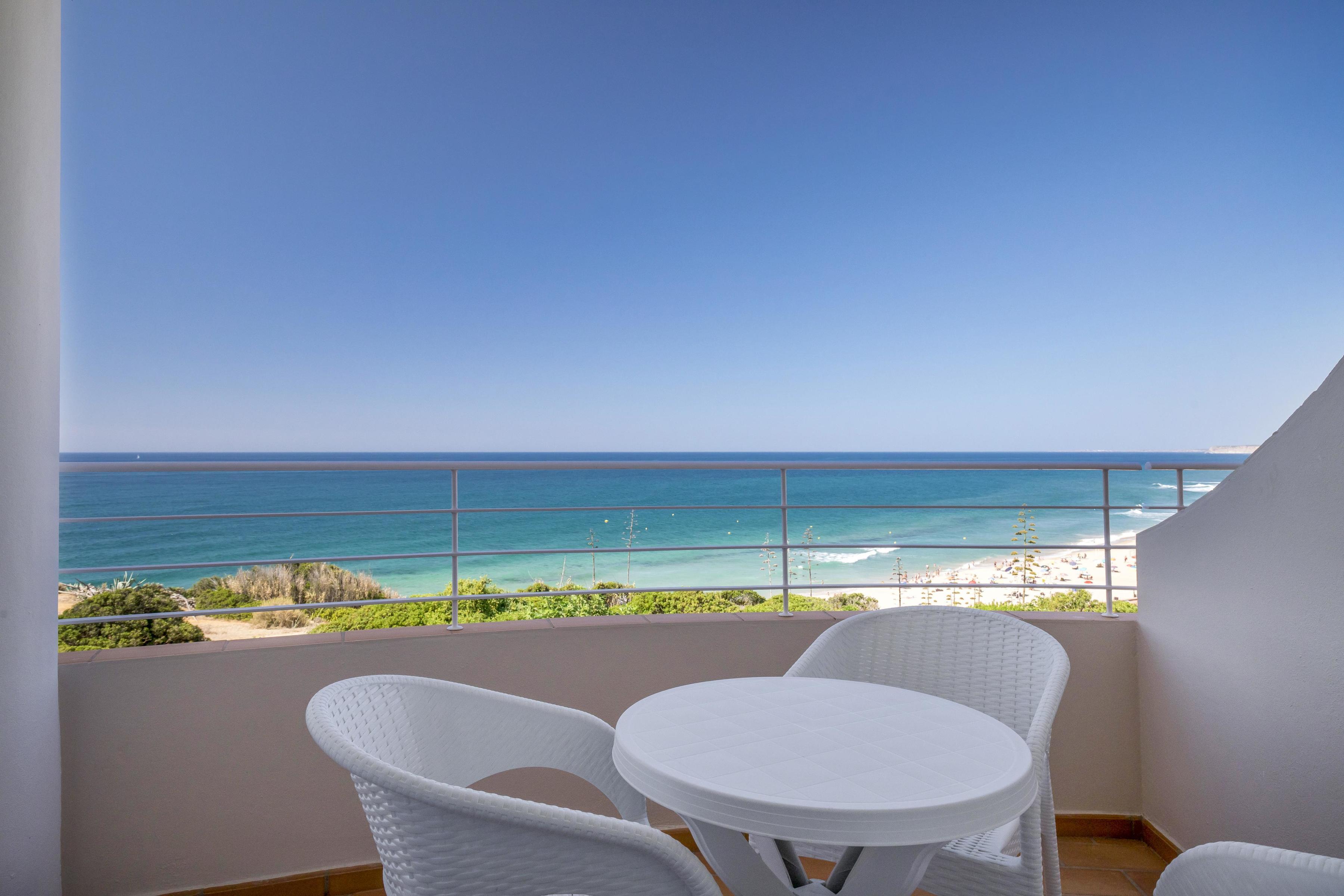 SunPlace Appt Clube Porto-Mos Beach Resort