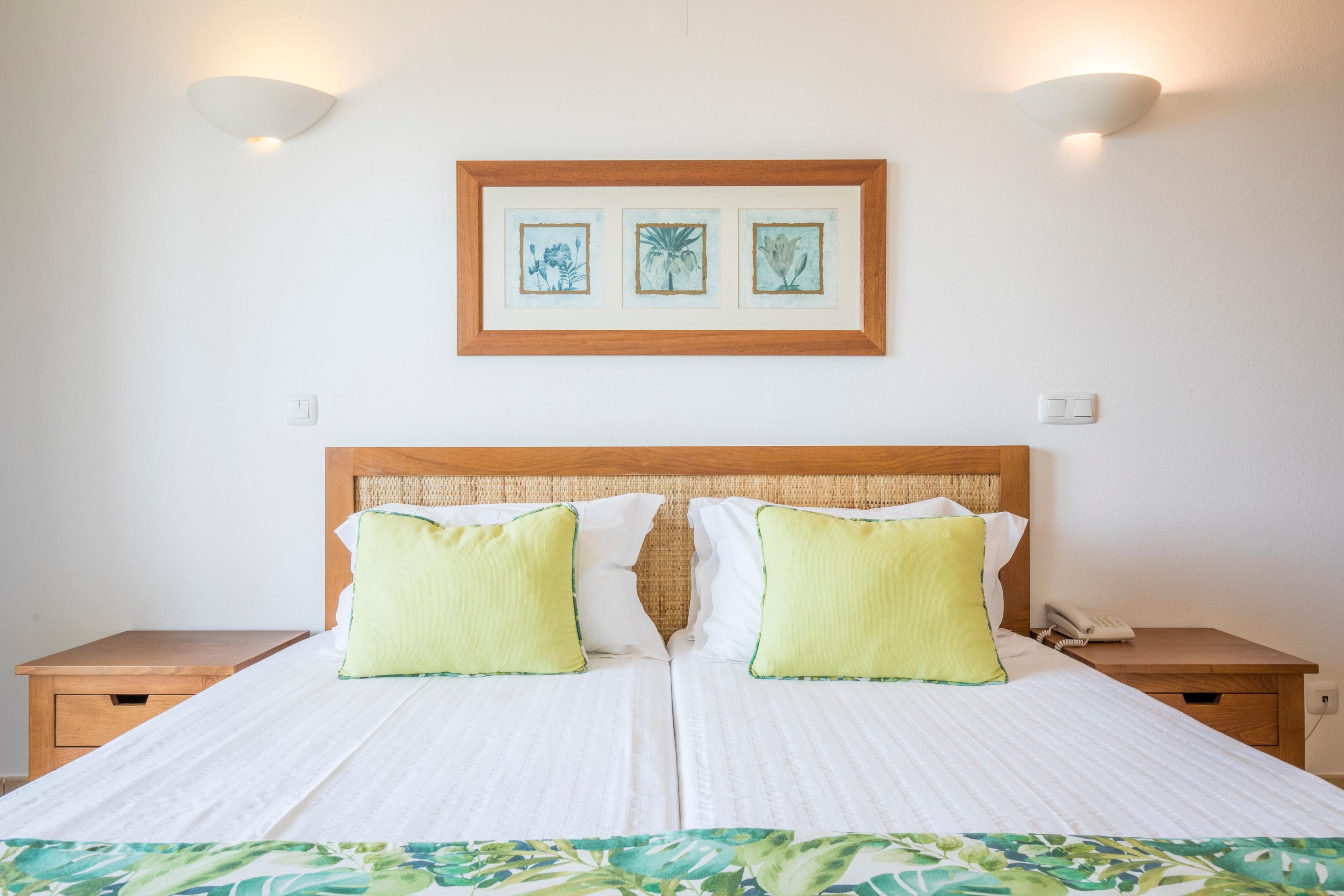 SunPlace Appt Clube Porto-Mos Beach Resort