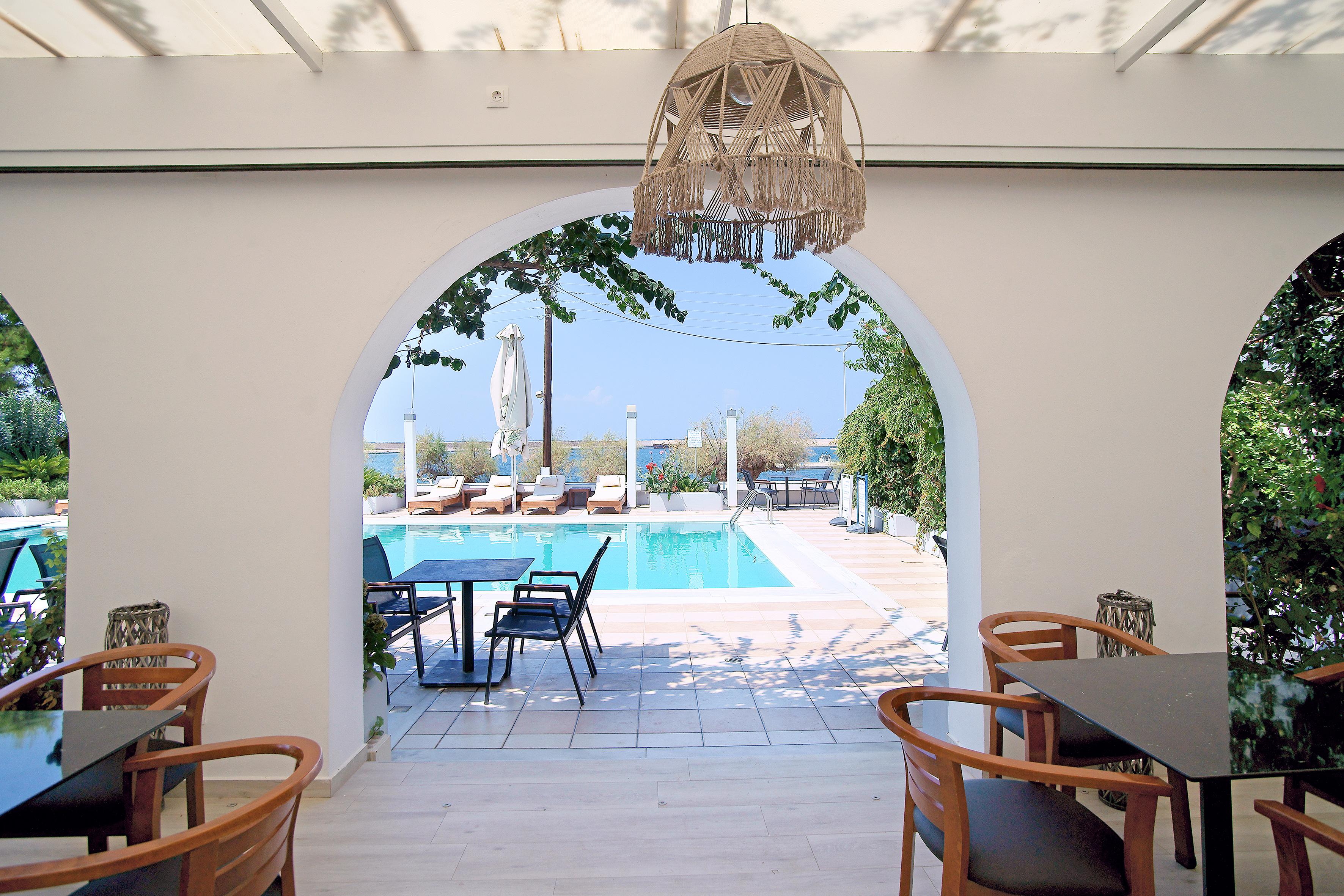 Hotel Kyparissia Beach