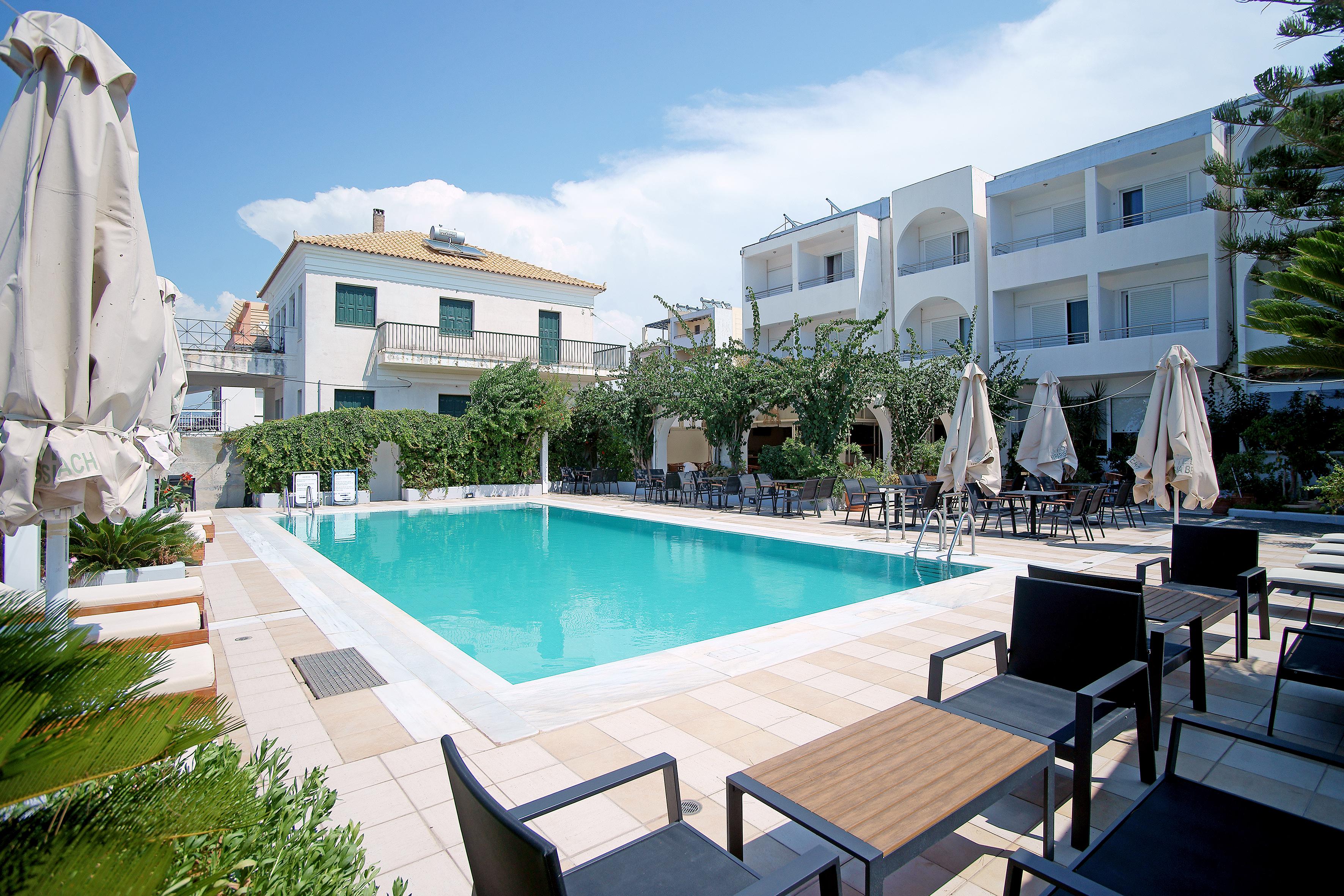 Hotel Kyparissia Beach