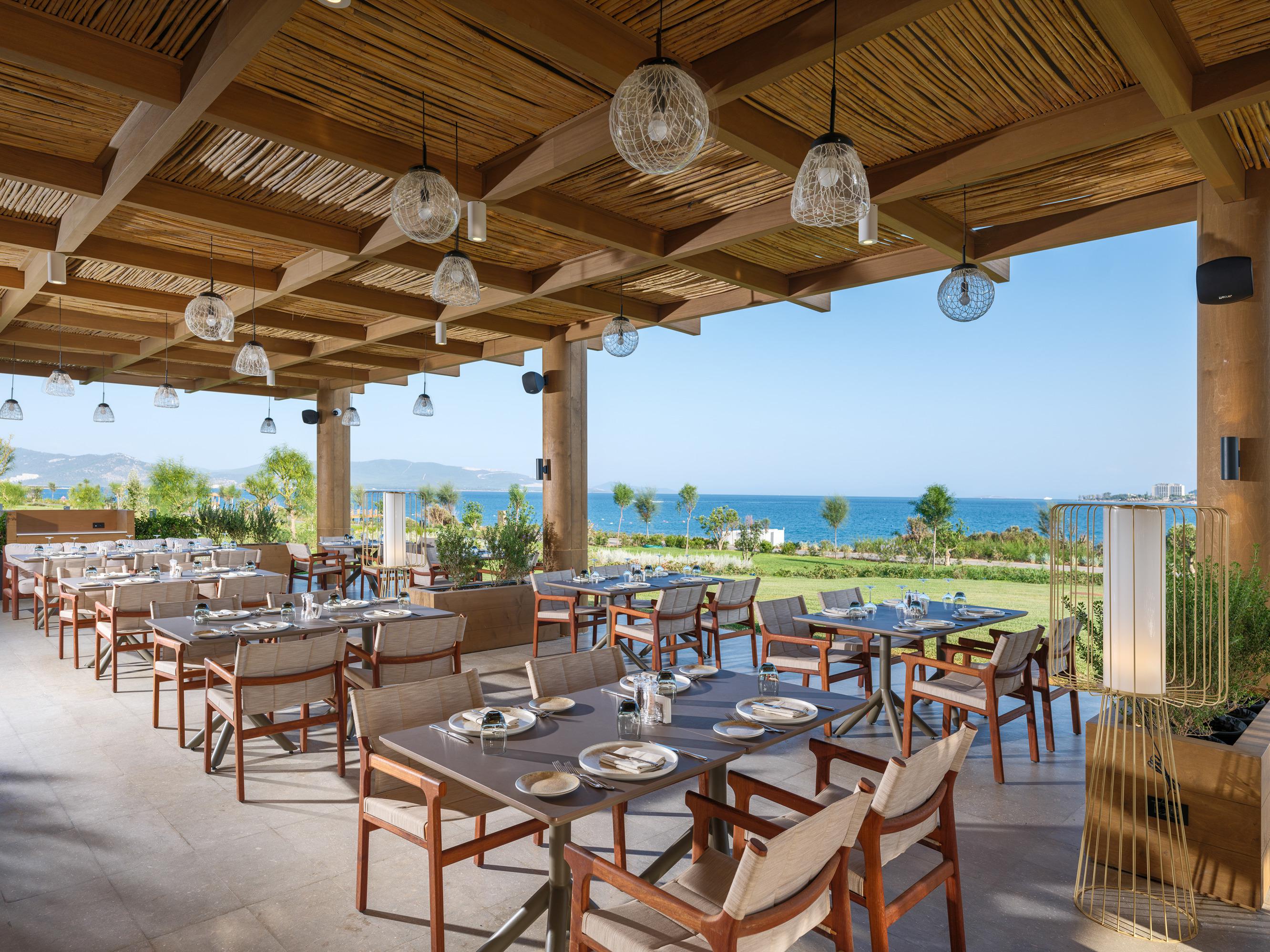 Hotel Anda Barut Collection