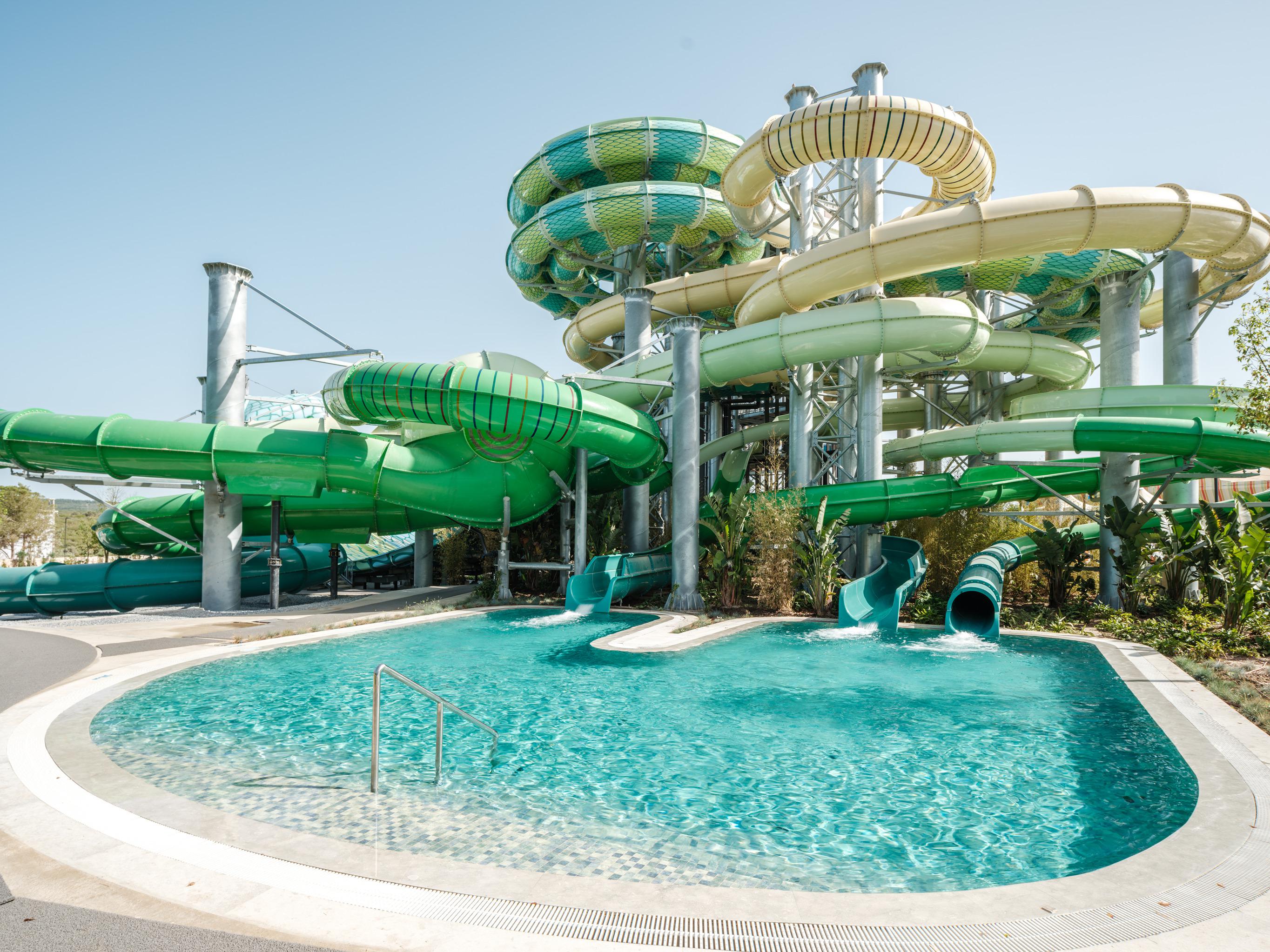 Hotel Anda Barut Collection