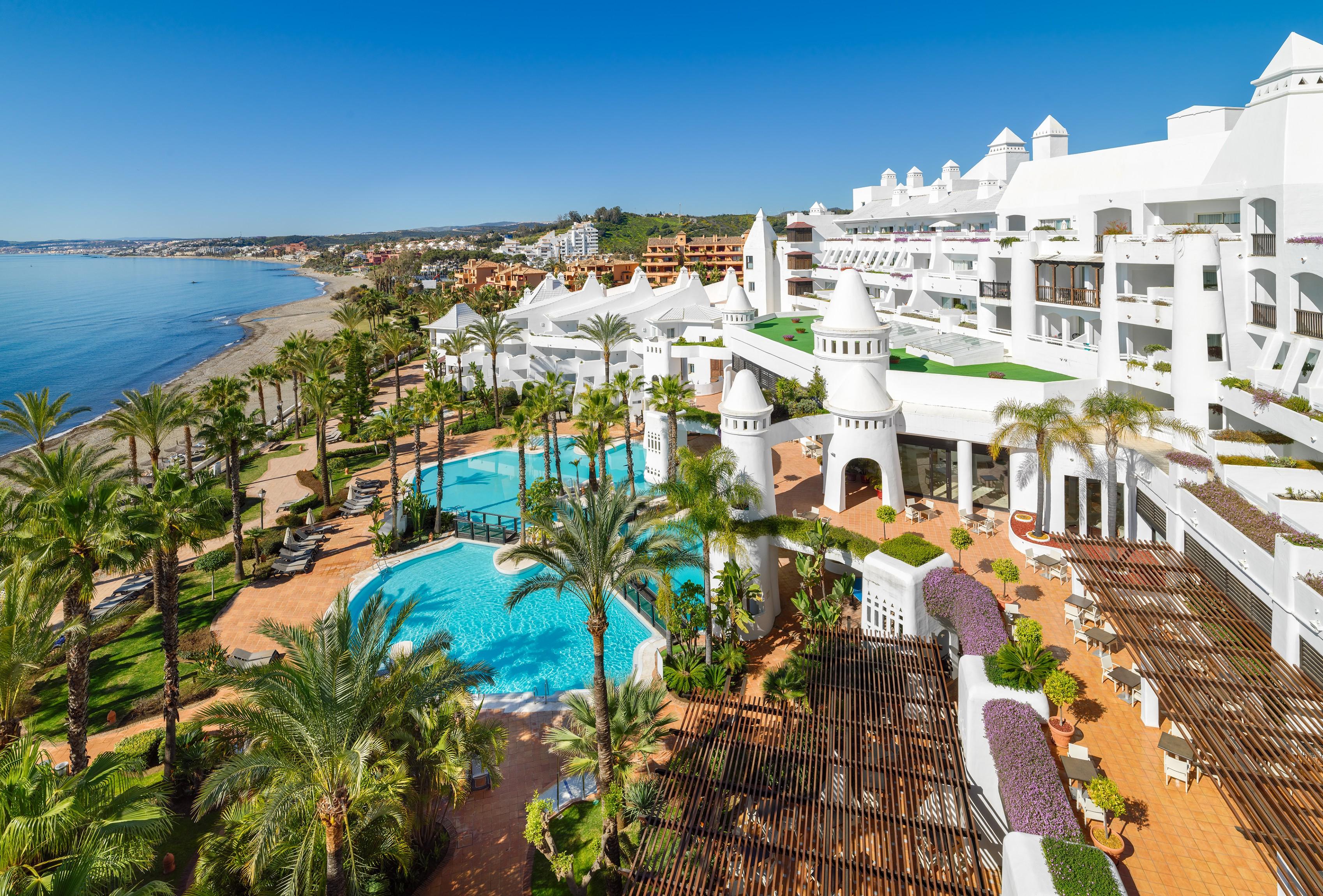 Hotel H10 Estepona Palace - logies & ontbijt