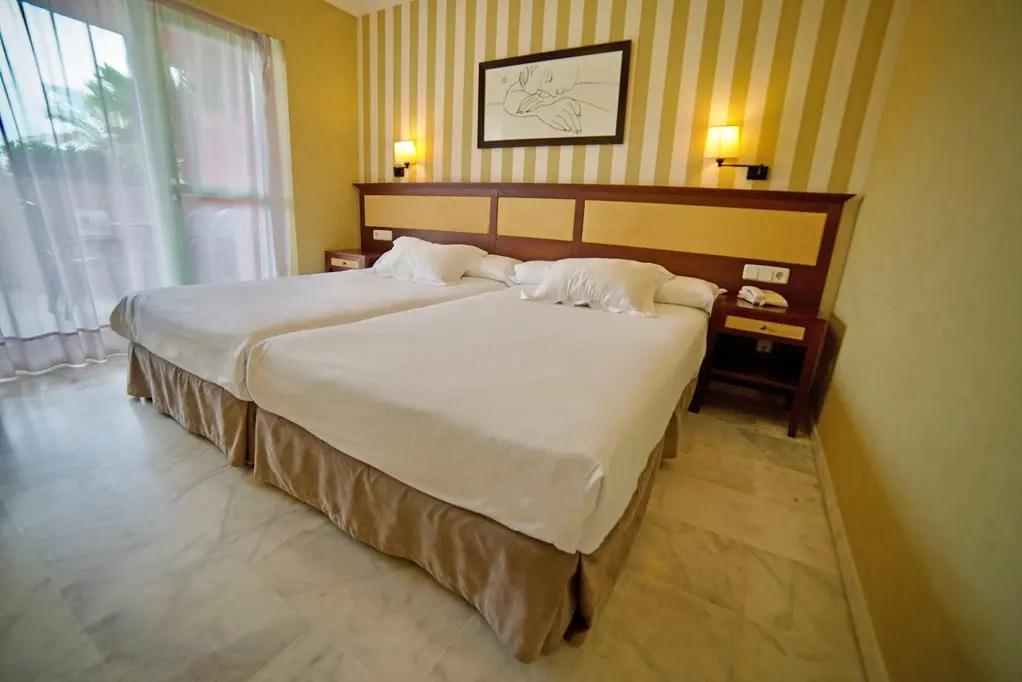 Holiday World Riwo Hotel