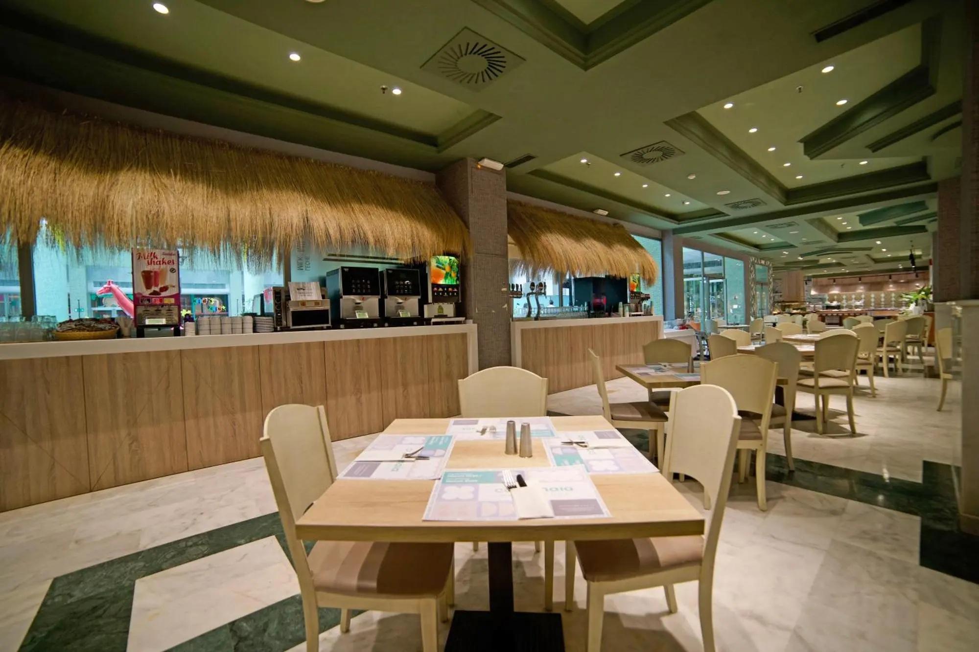 Holiday World Riwo Hotel