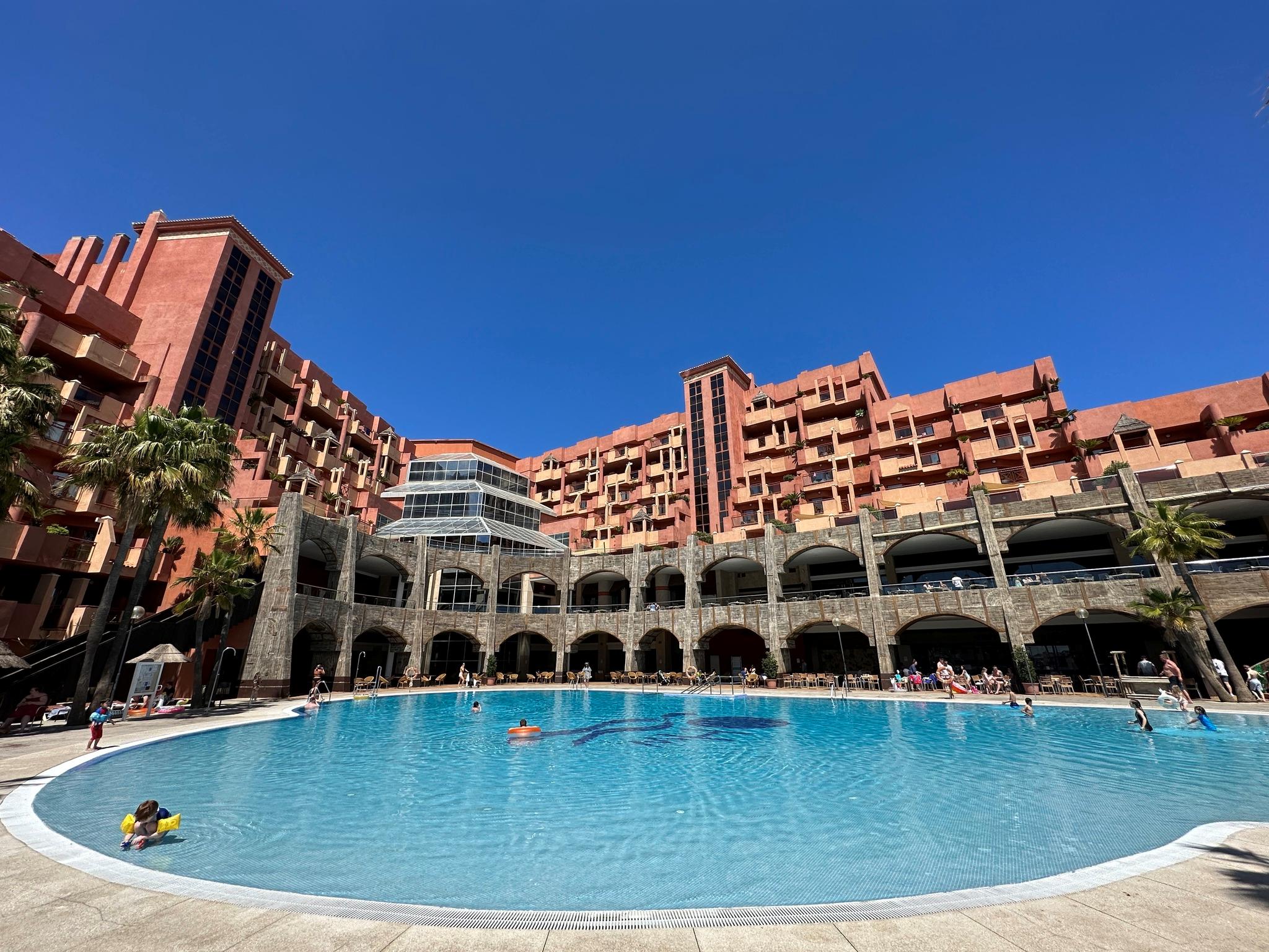 Holiday World Polynesia Hotel