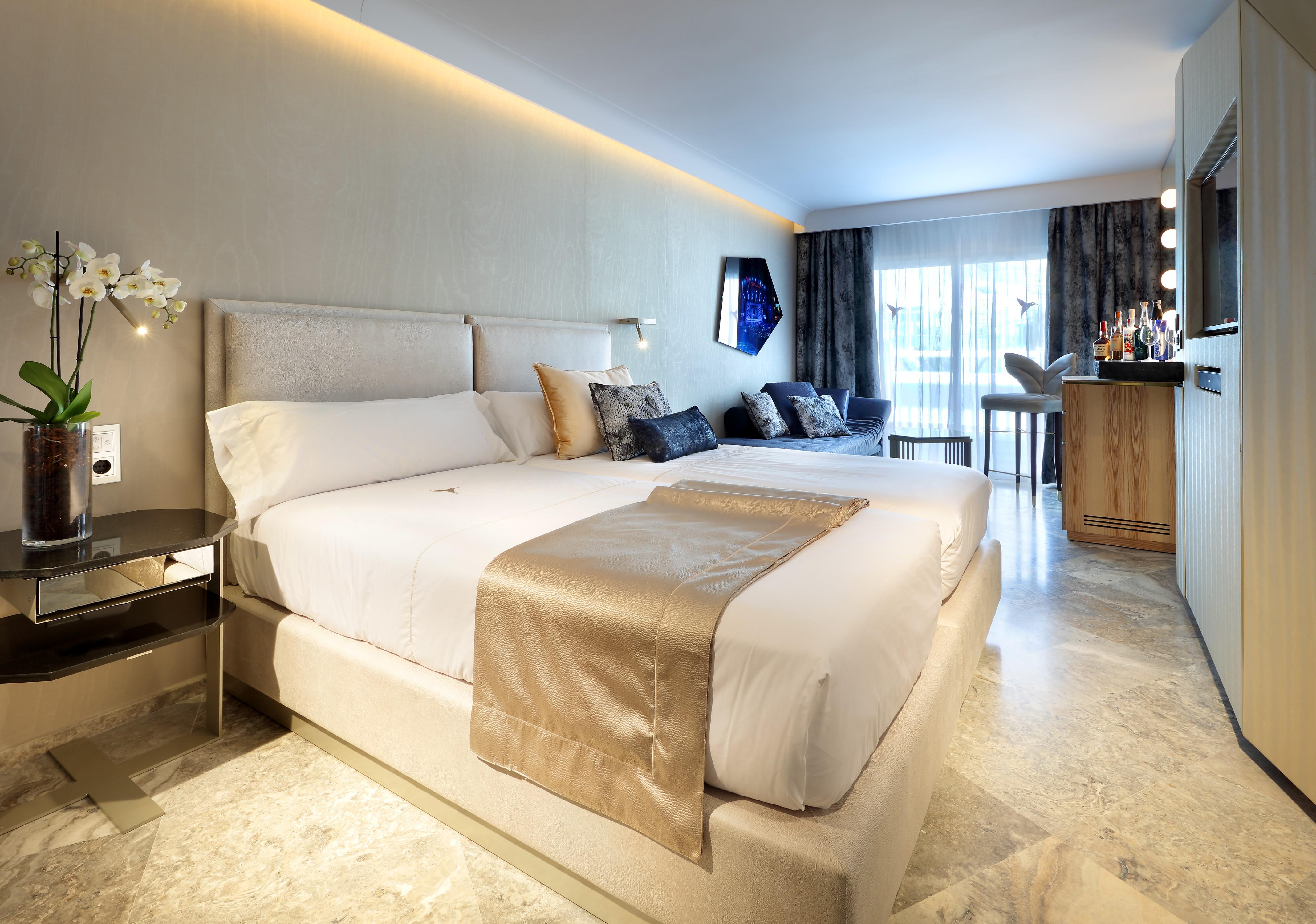 Ushuaïa Ibiza Beach Hotel - adults only