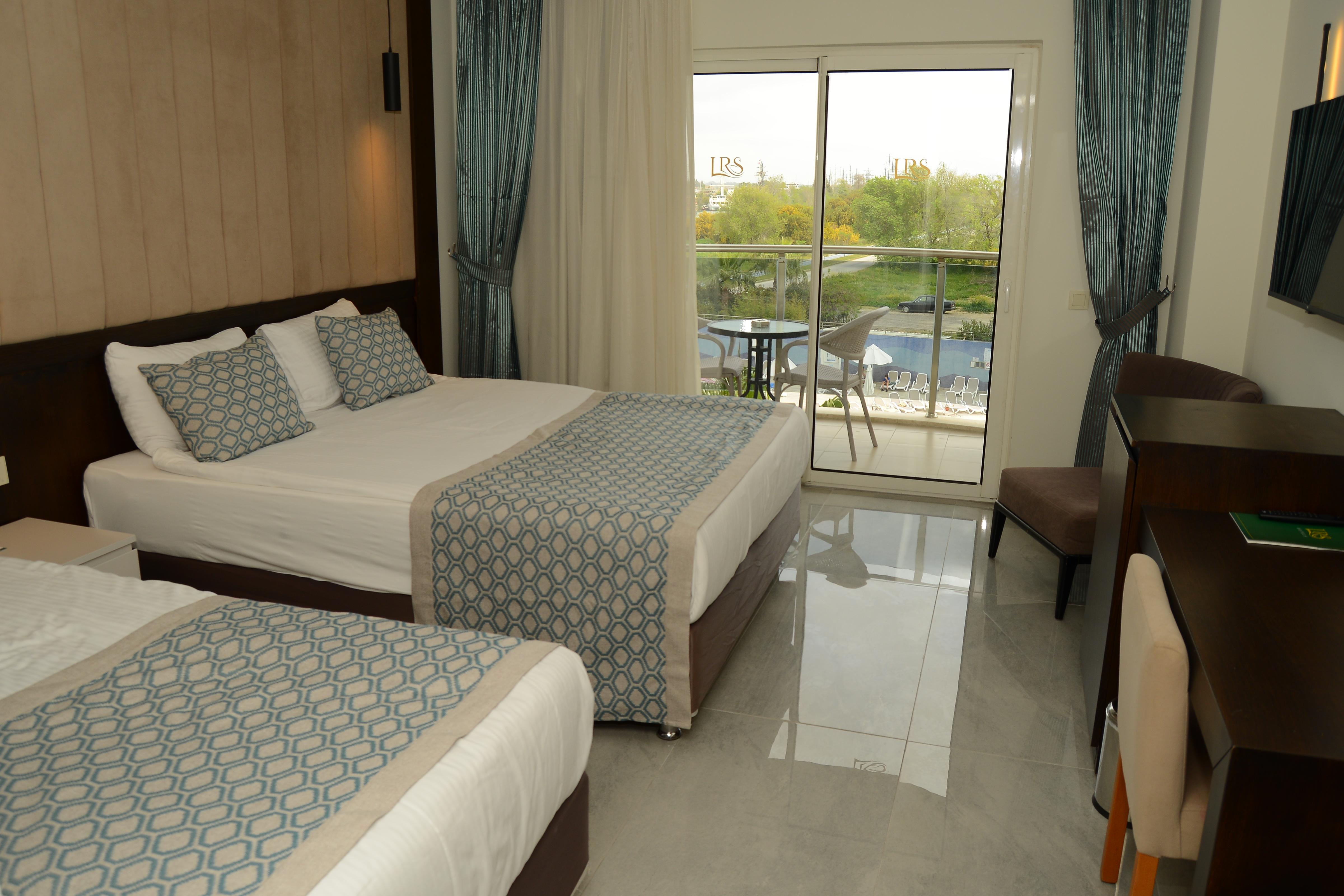 Hotel Lake & River Side