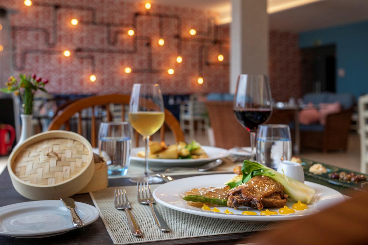 Hotel Aqua Natura Bay - inclusief huurauto