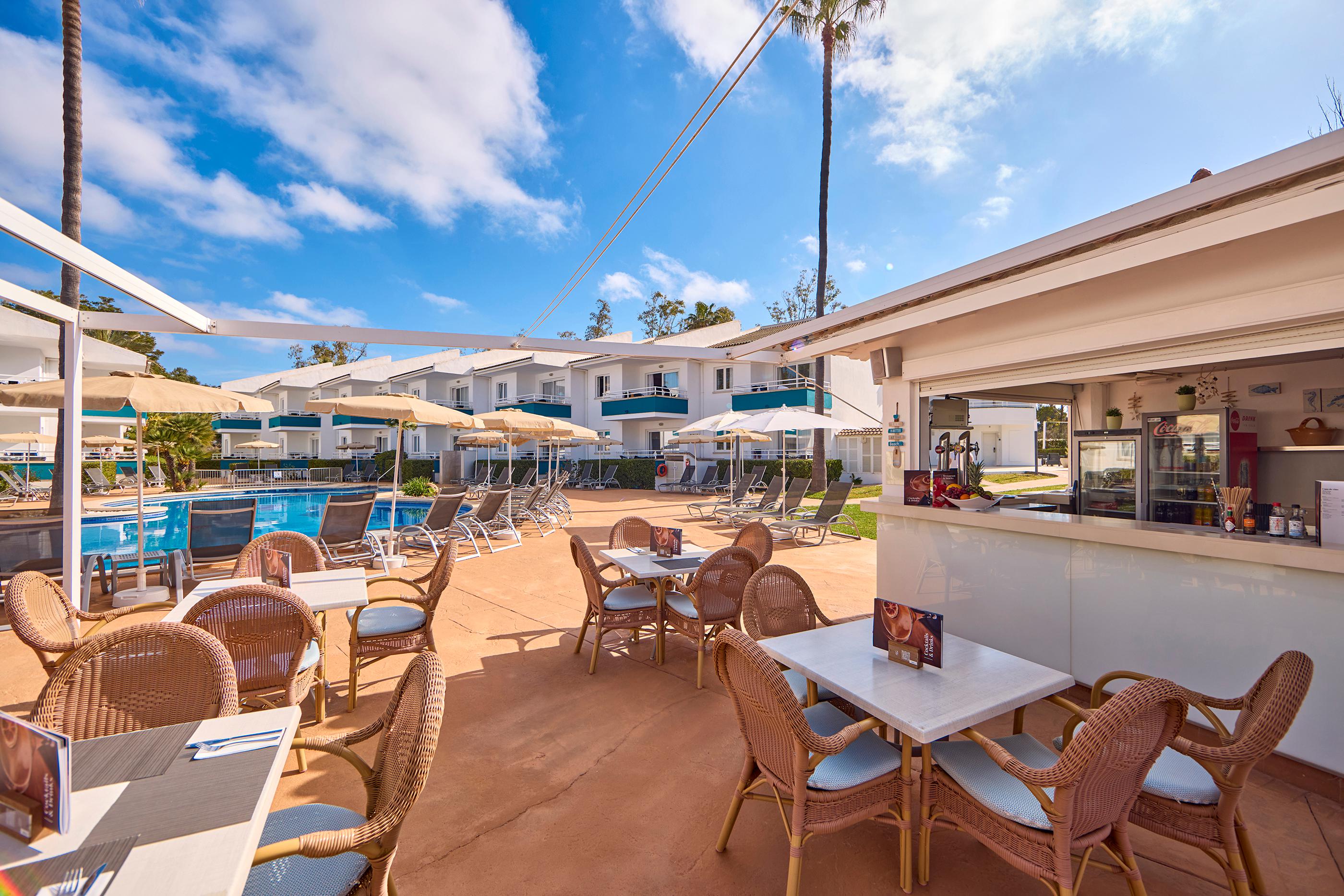 Universal Aparthotel Elisa