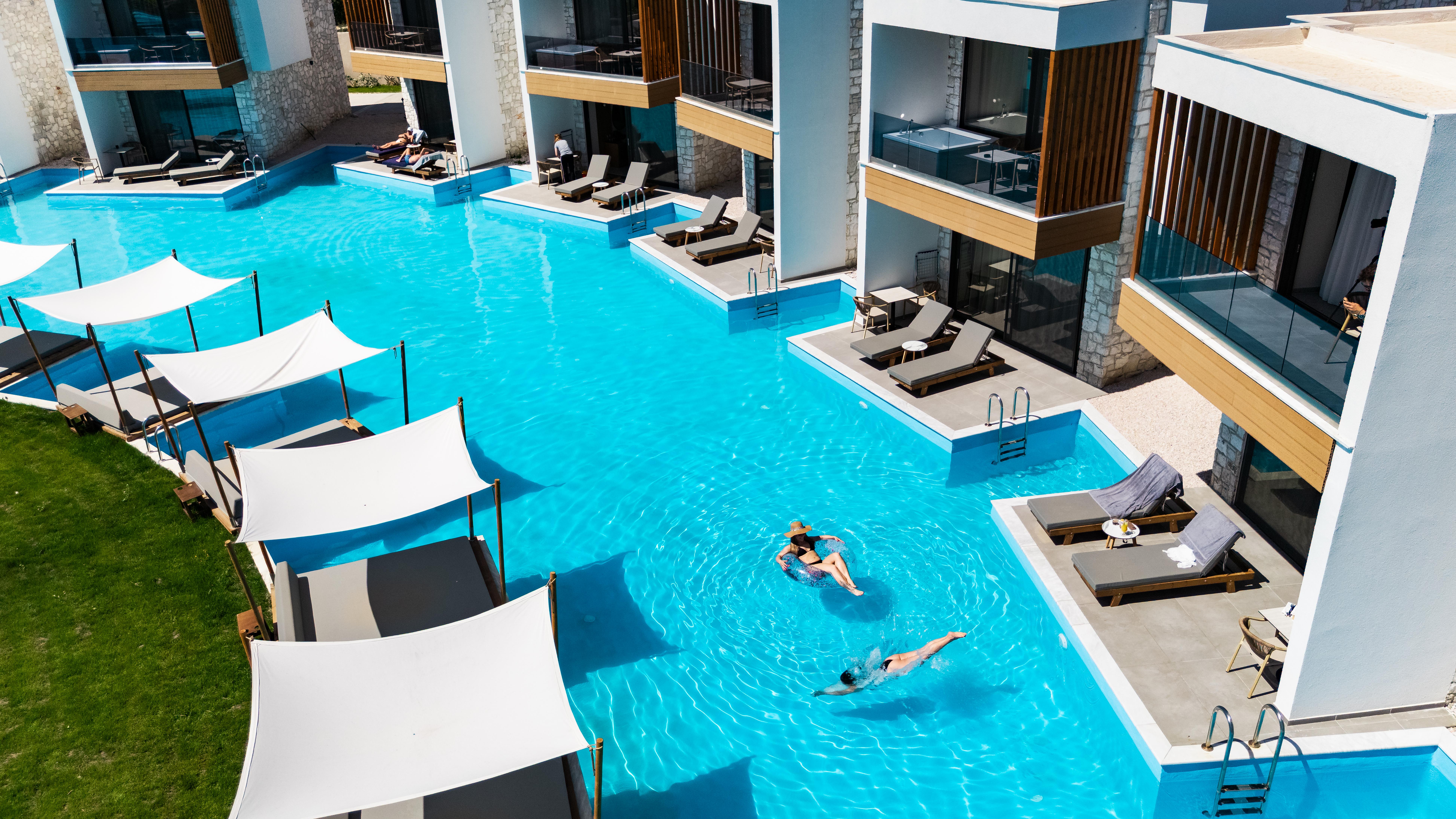 Anna Island - adults only