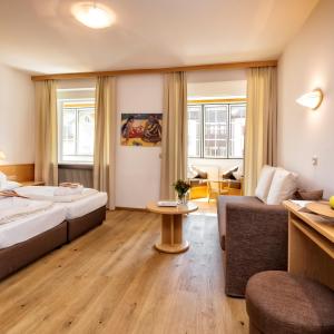 Hotel Post in Valdaora Hotel Post in Valdaora