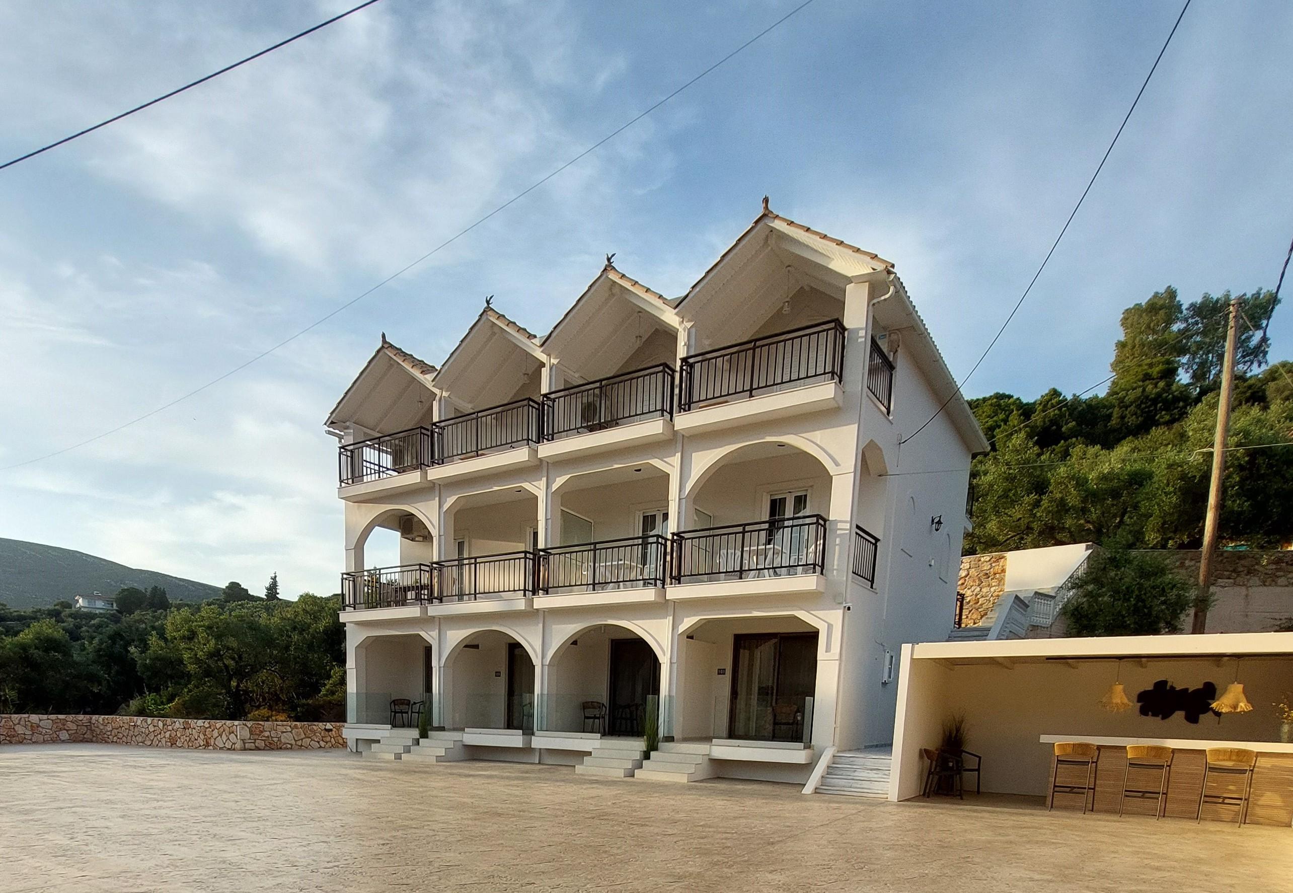 Avra Suites & Apartments