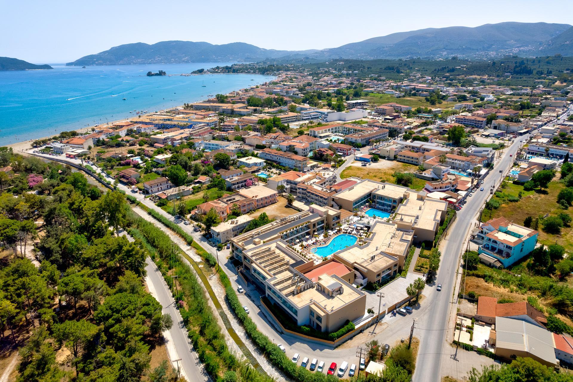 White Olive Elite Laganas