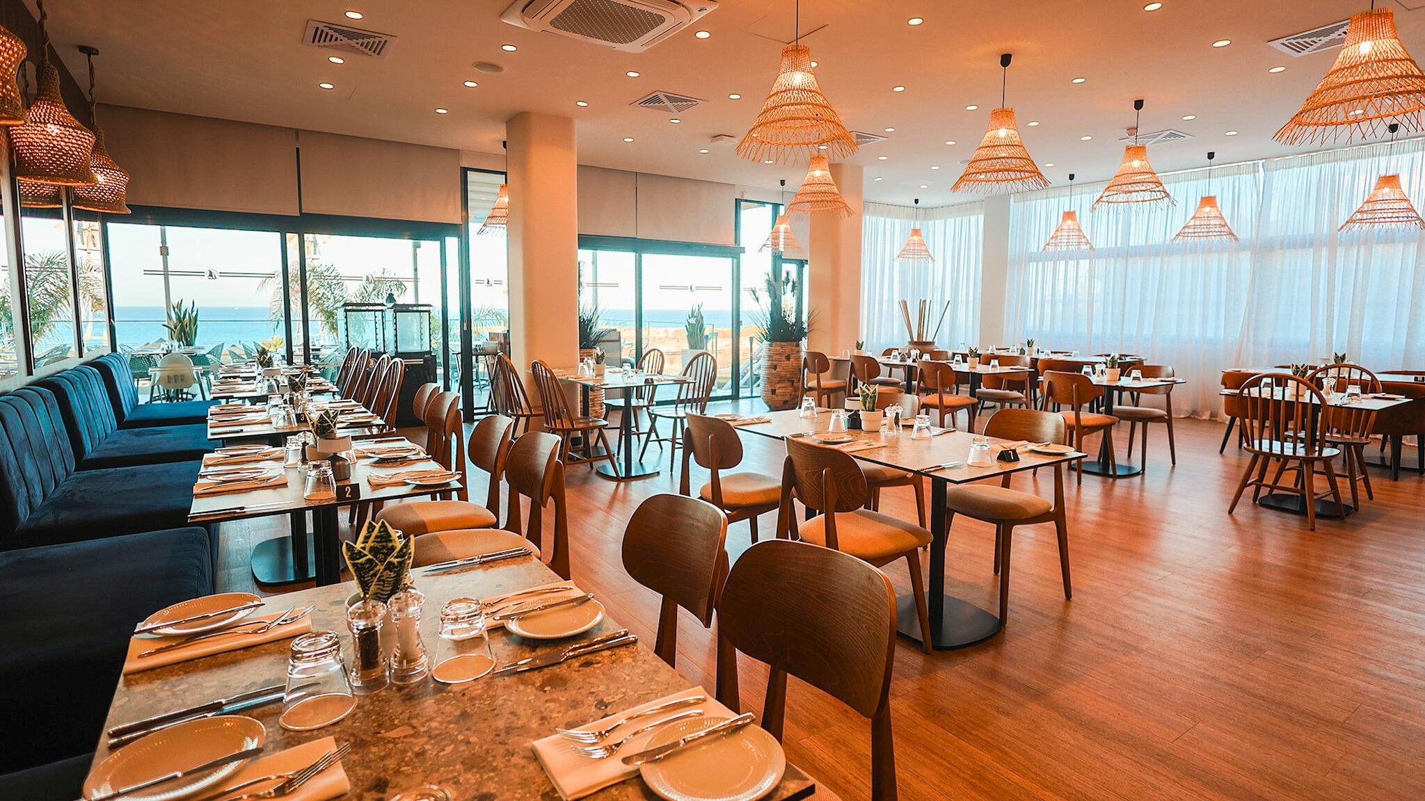 Hotel Cavo Maris Beach