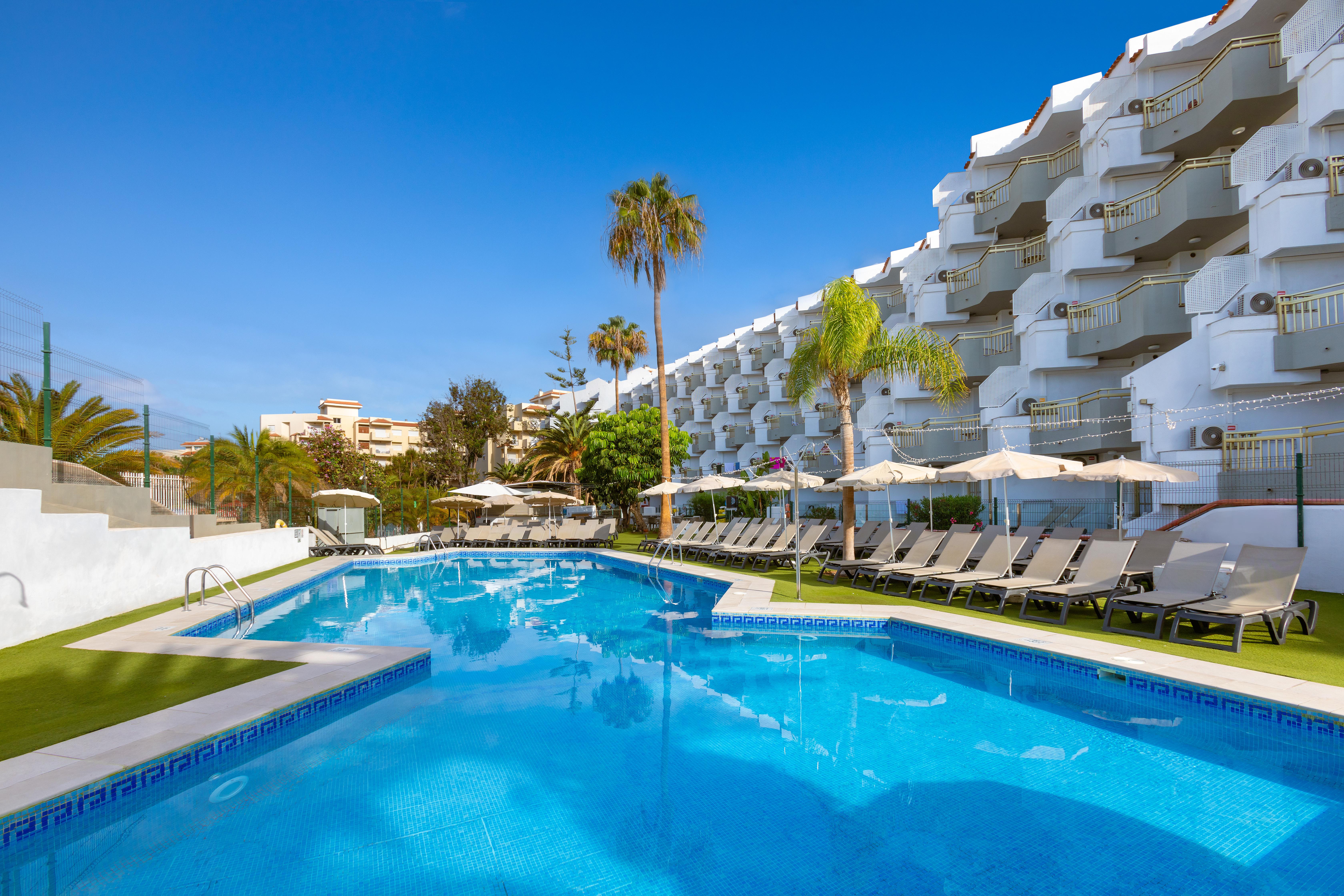 Playa Olid Suites and Apartments