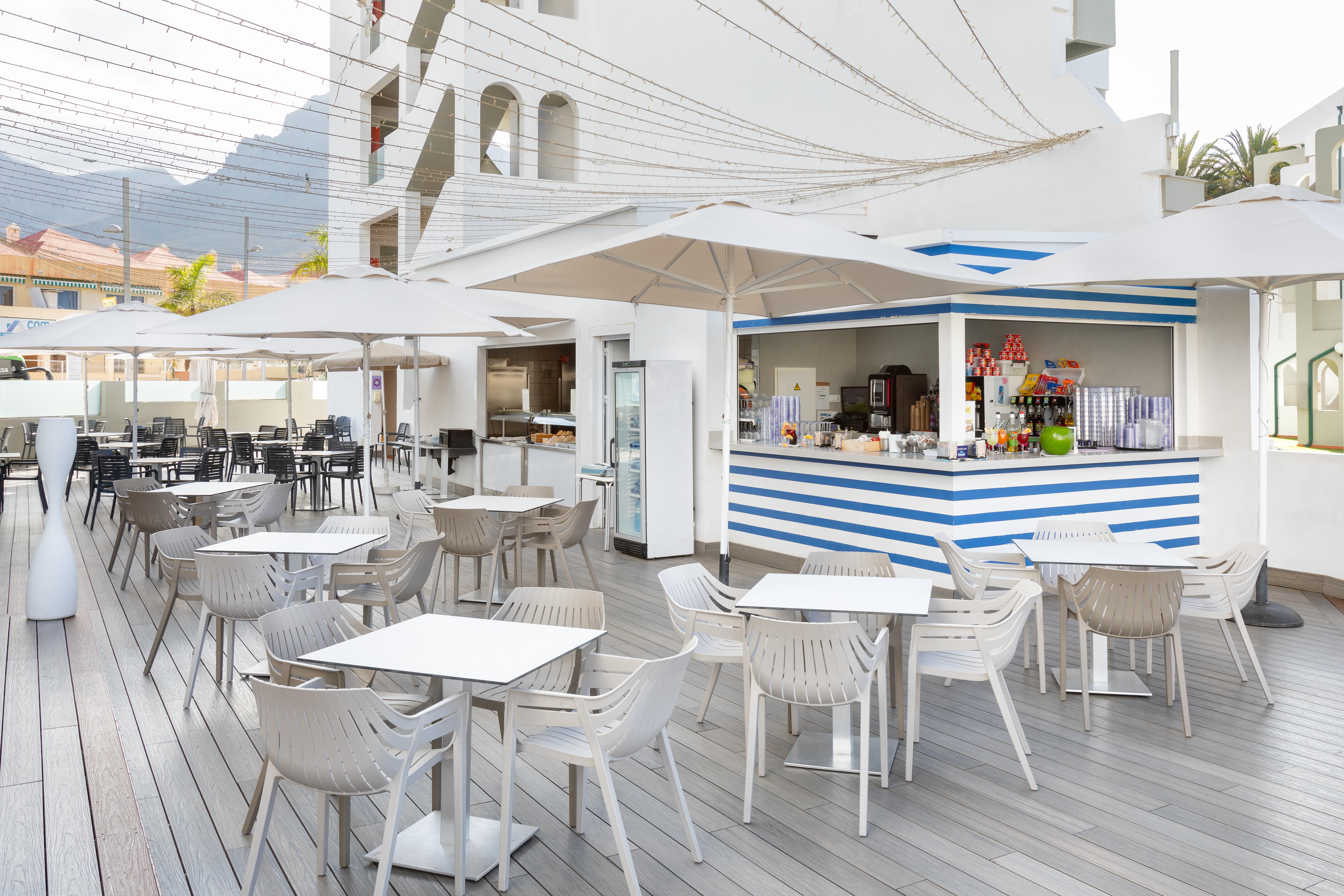 Playa Olid Suites and Apartments