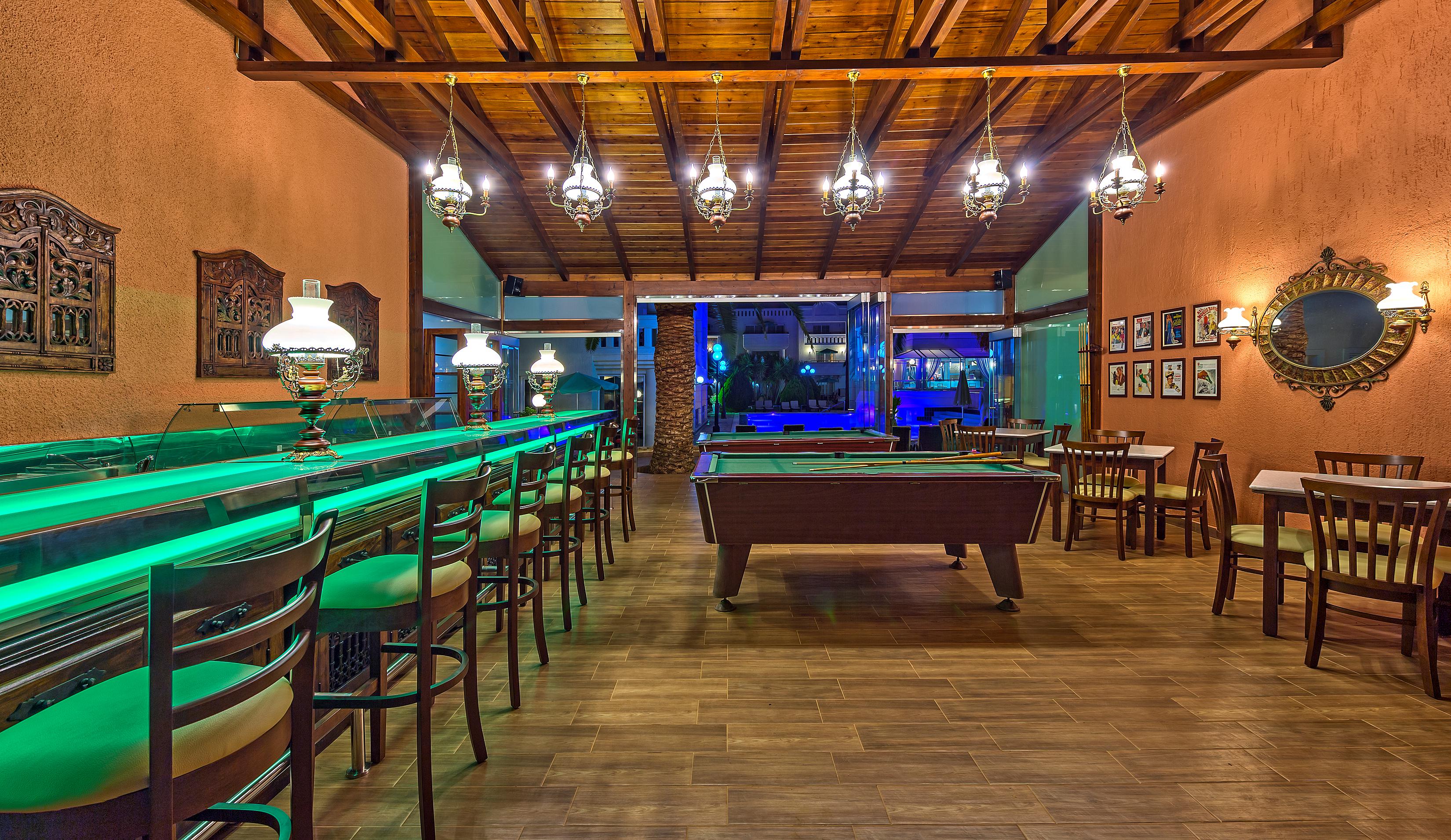 Aparthotel Castle Suites