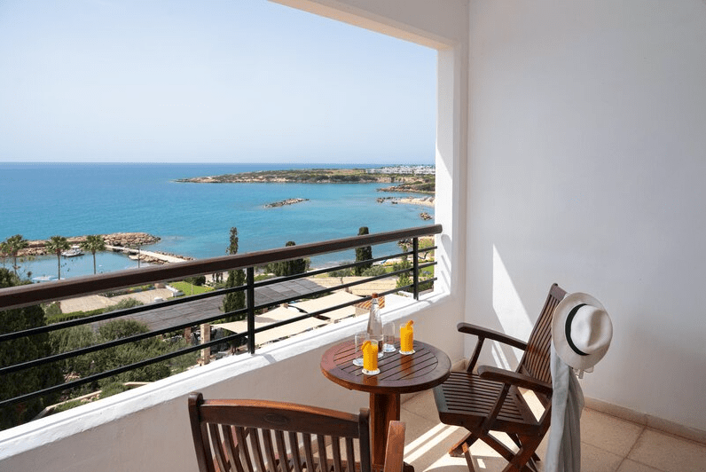 Coral Beach Hotel & Resort