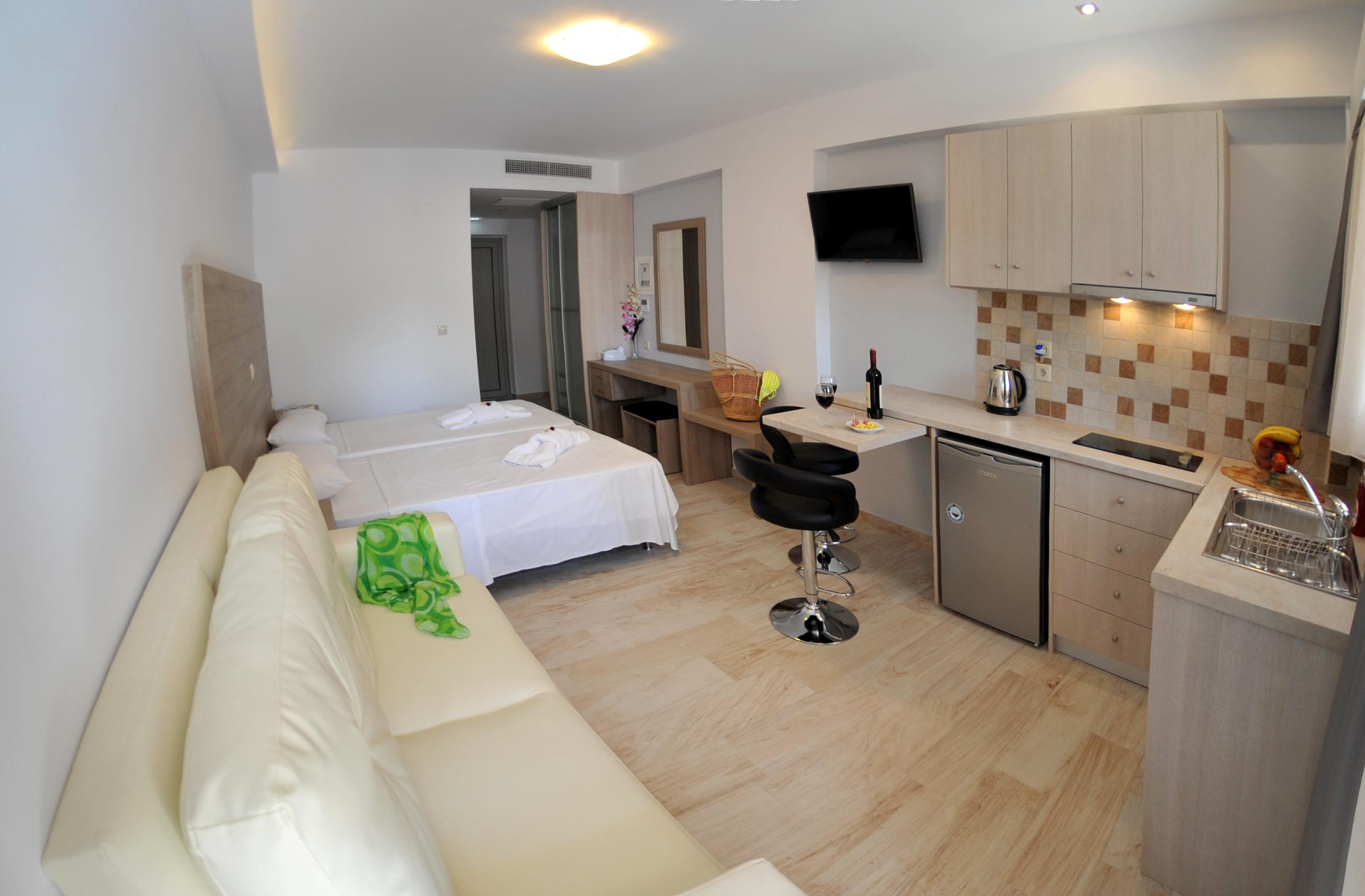 Studio's Aggelos Deluxe