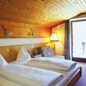 Kaiserhotel Neuwirt Kaiserhotel Neuwirt