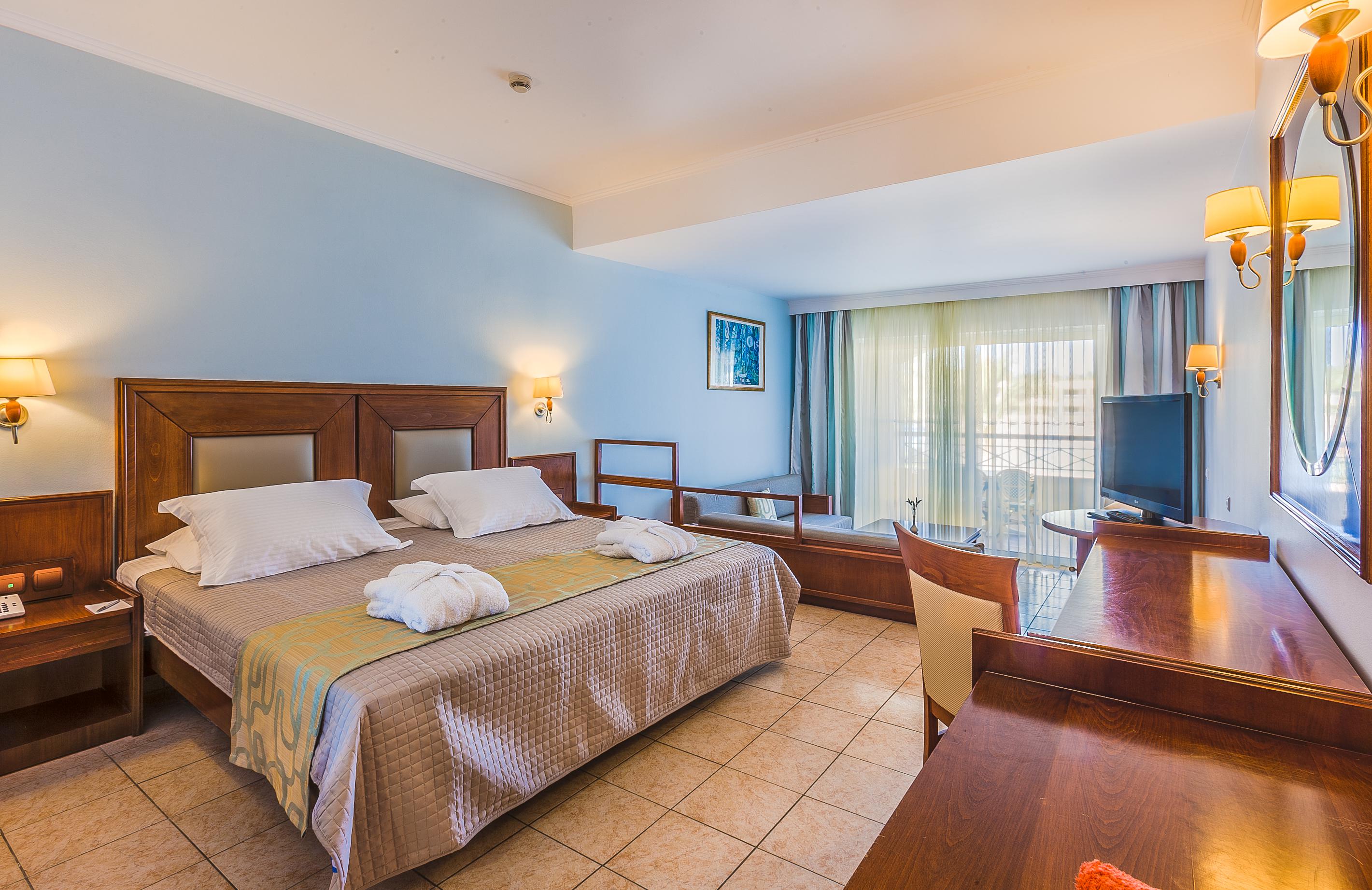 Kipriotis Maris Suites