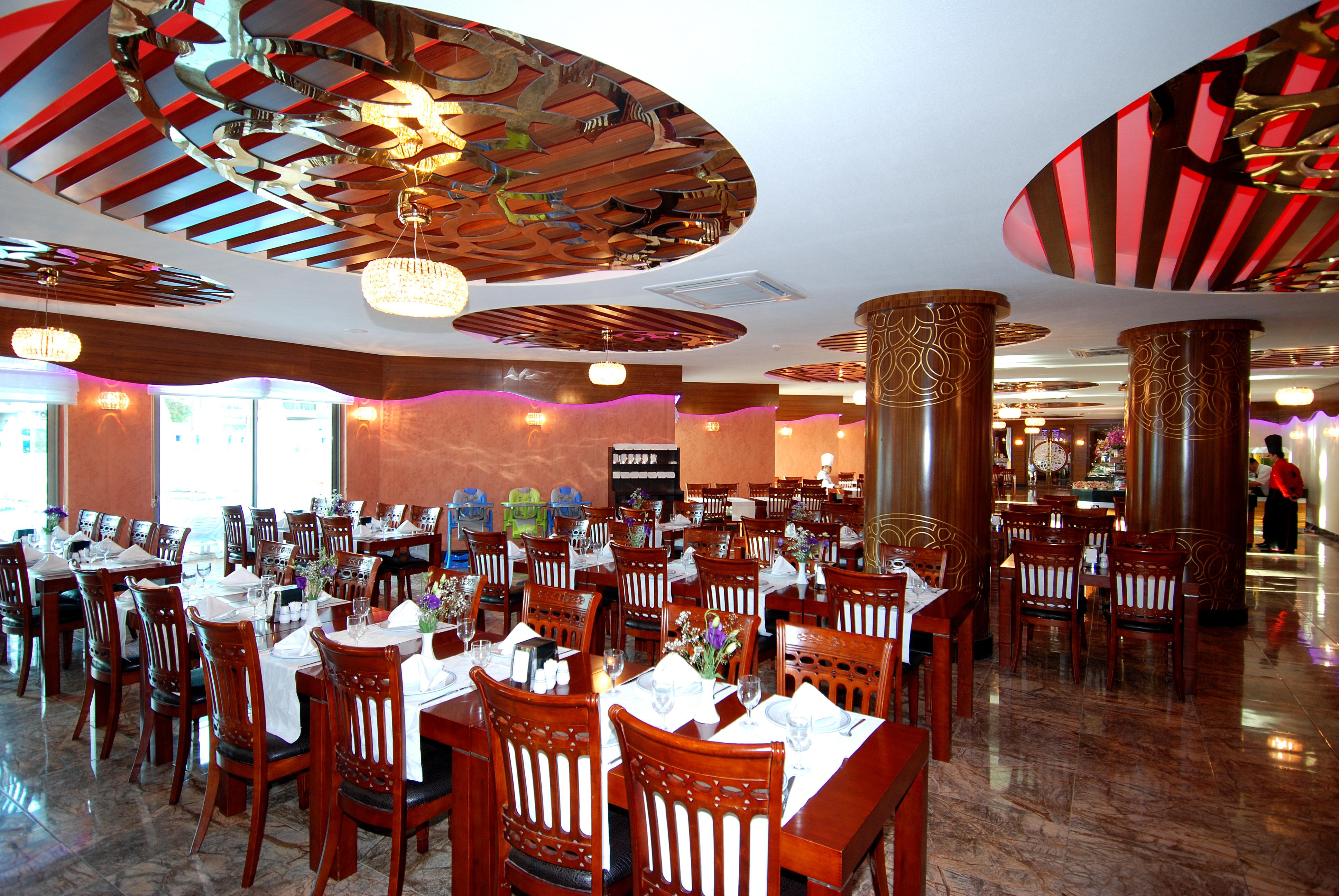 Hotel Grand Zaman Beach