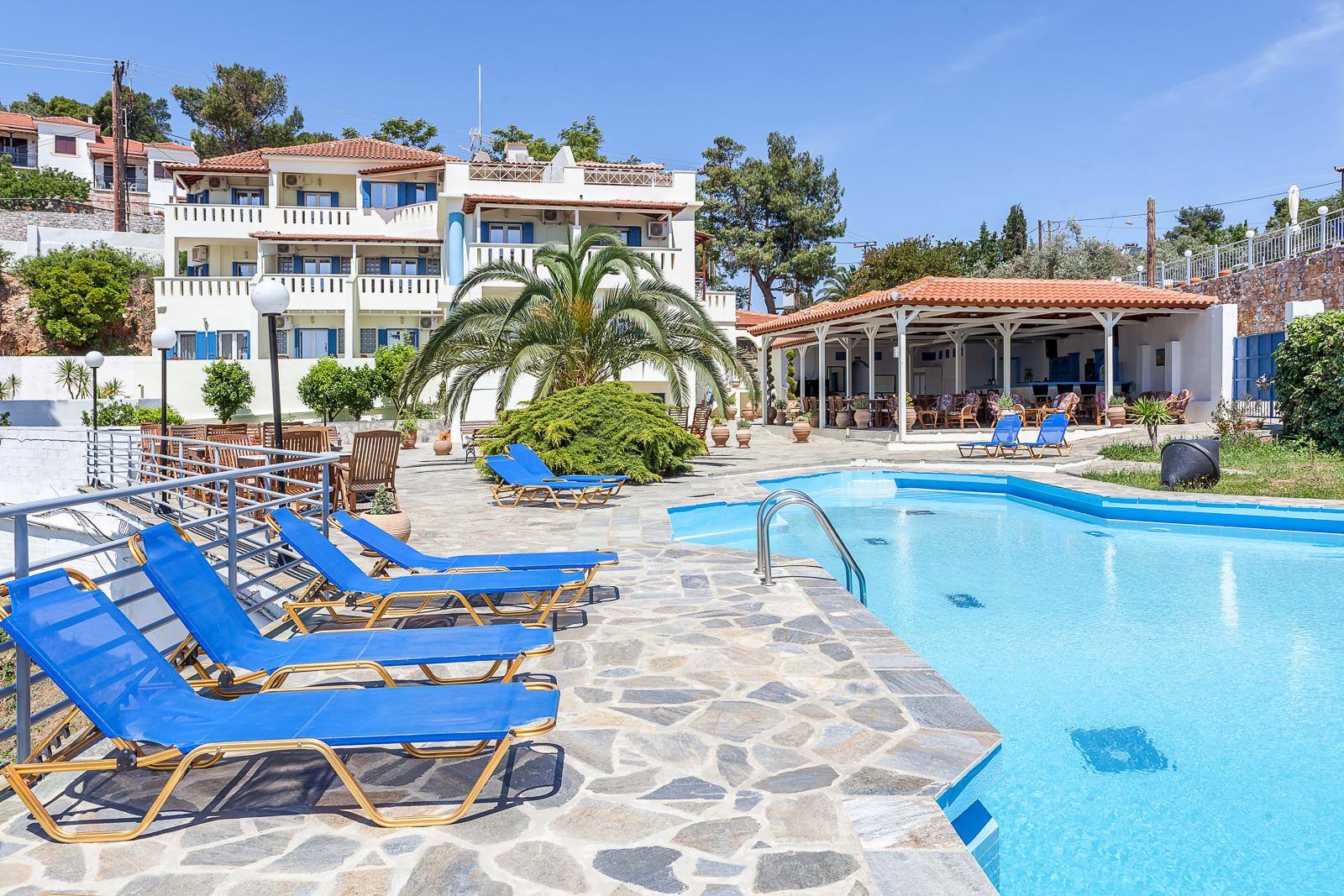 Hotel Stafylos Suites
