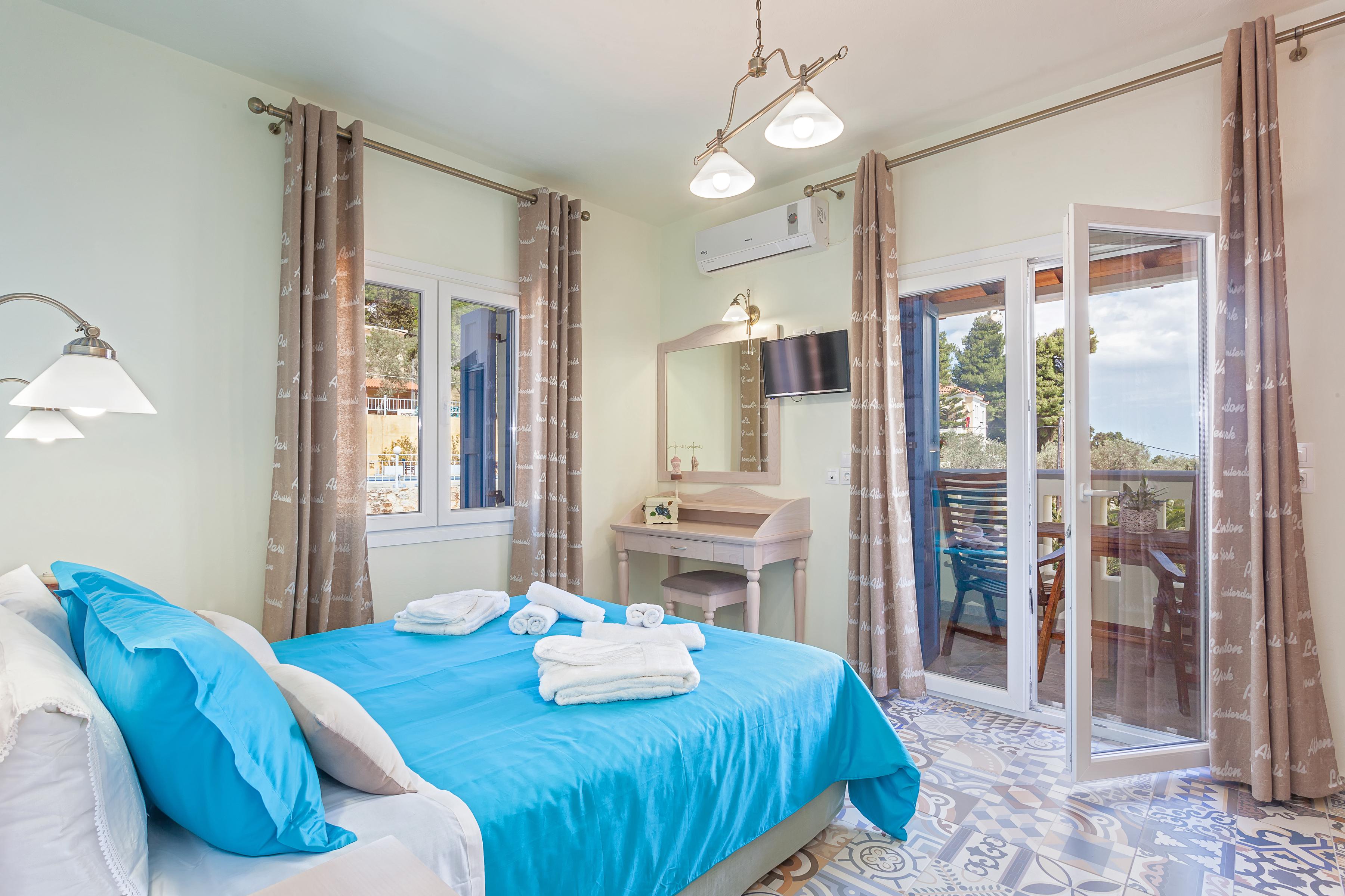 Hotel Stafylos Suites