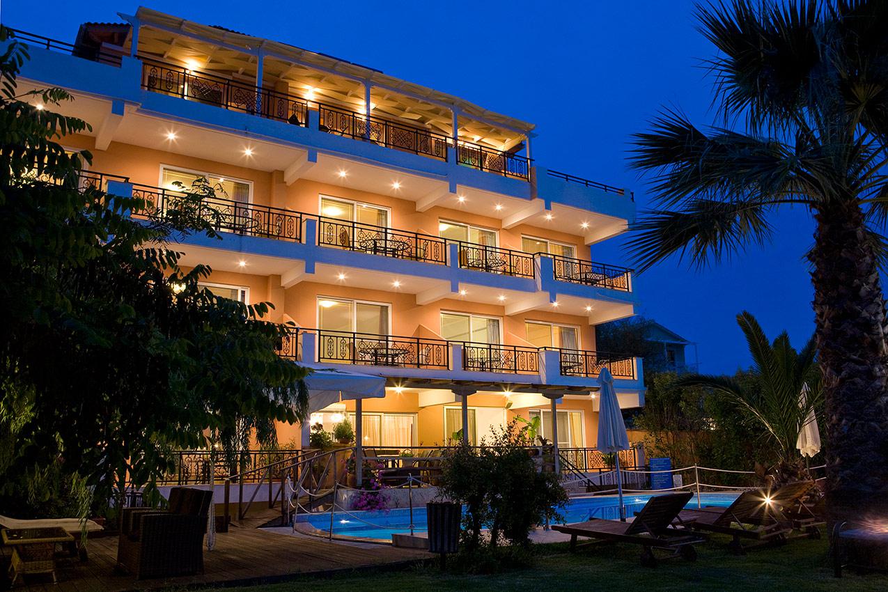 Aparthotel Grand Nefeli