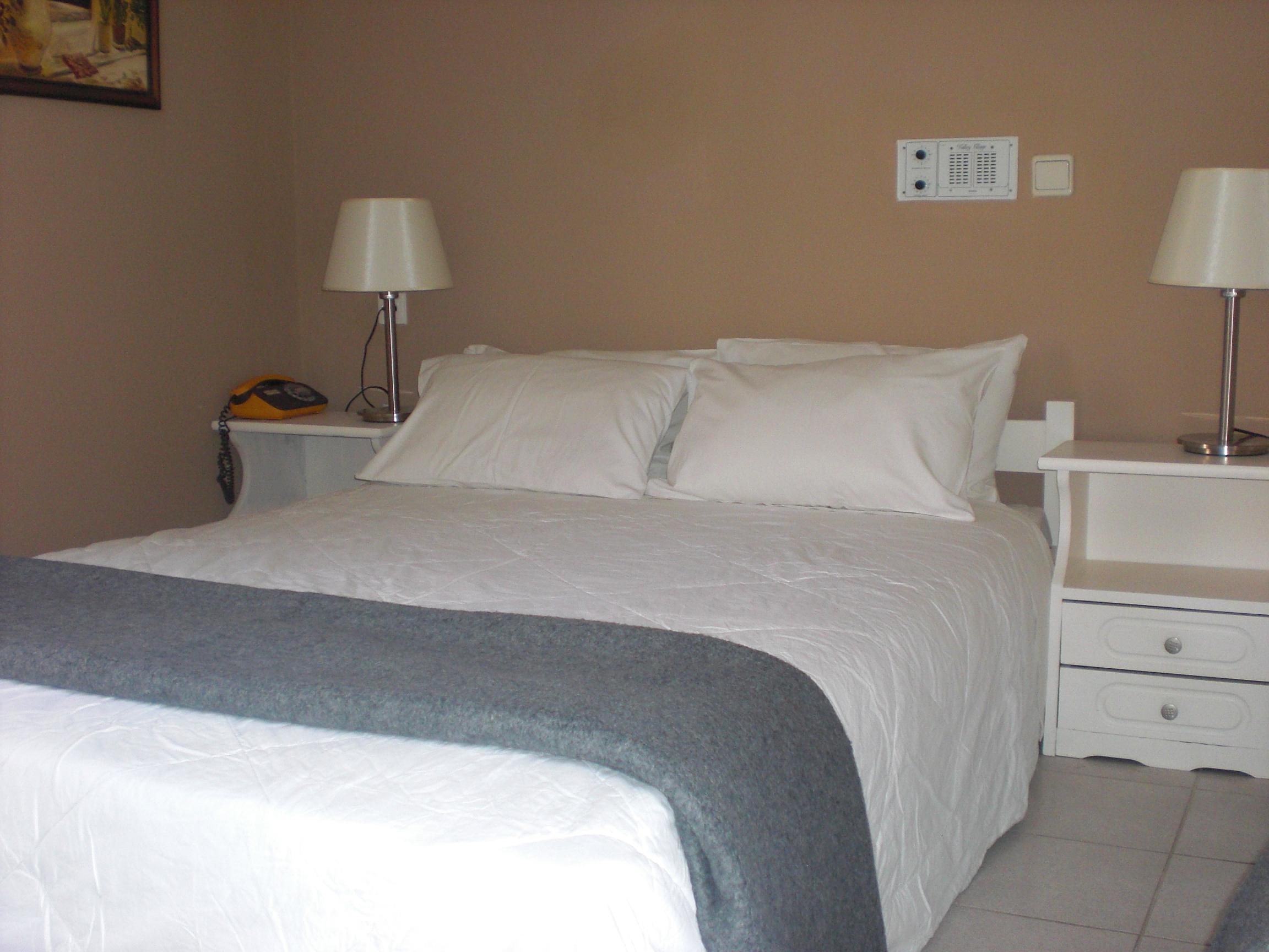 Hotel Valley Village