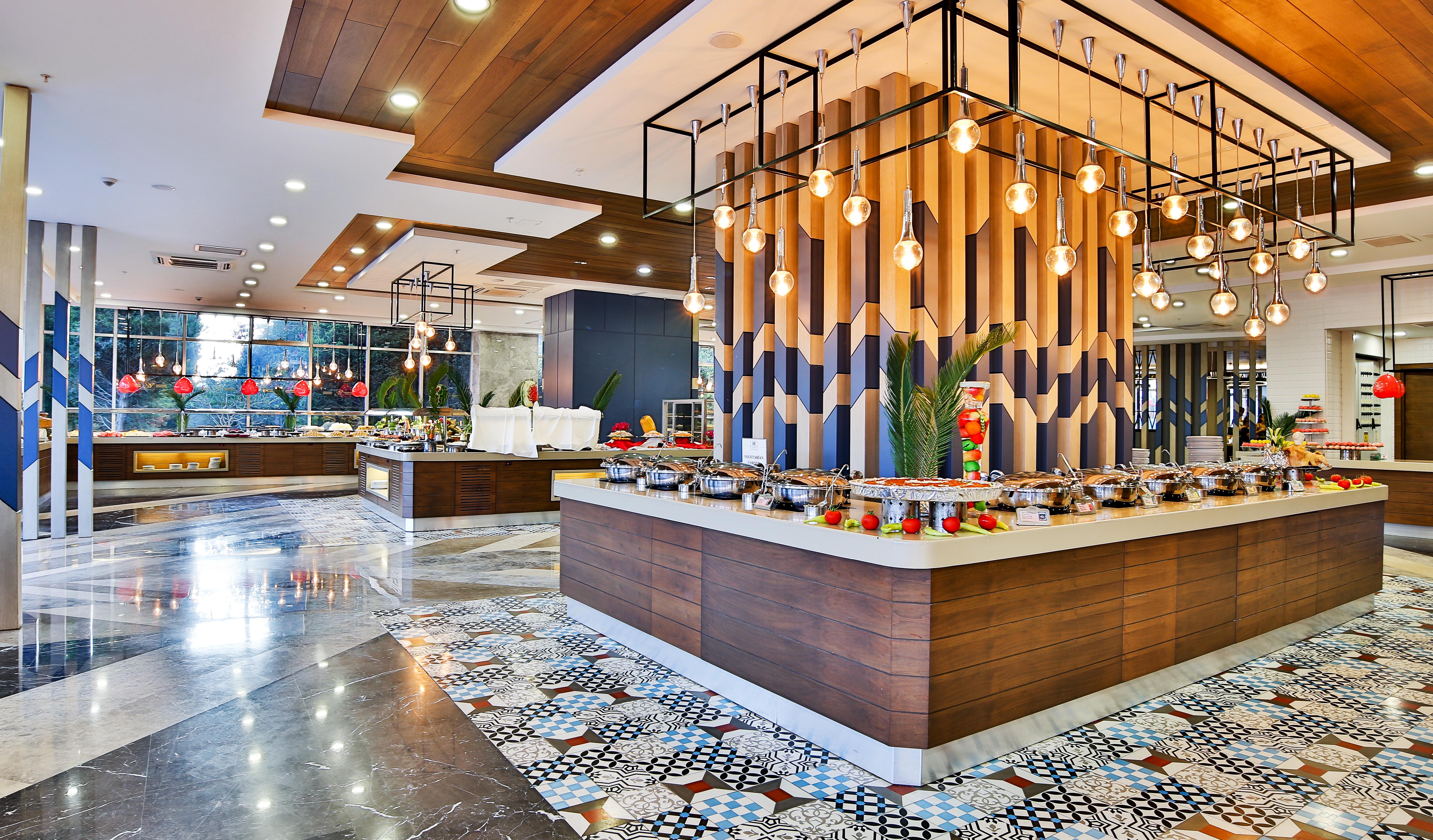 Hotel Saturn Palace Resort