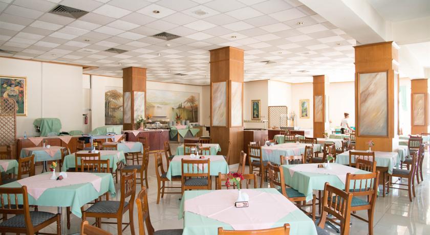 Tsokkos Paradise Village Aparthotel