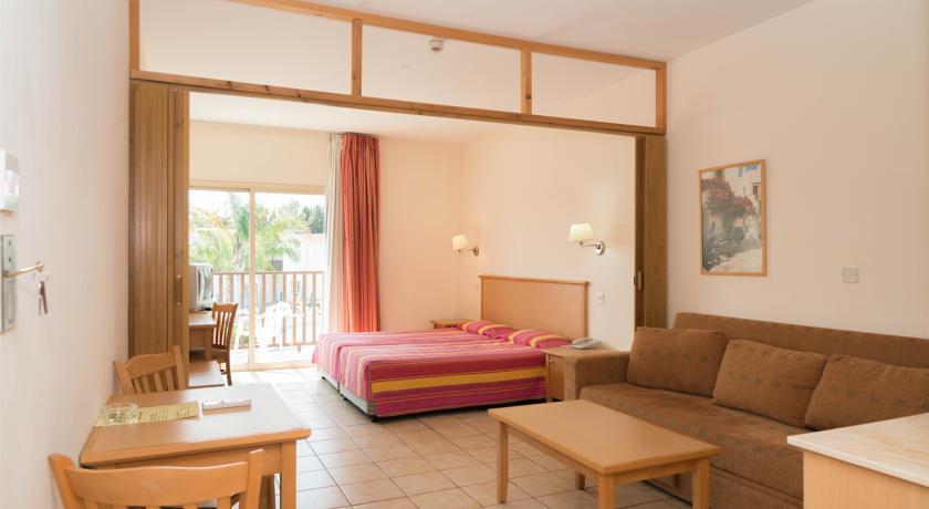 Tsokkos Paradise Village Aparthotel